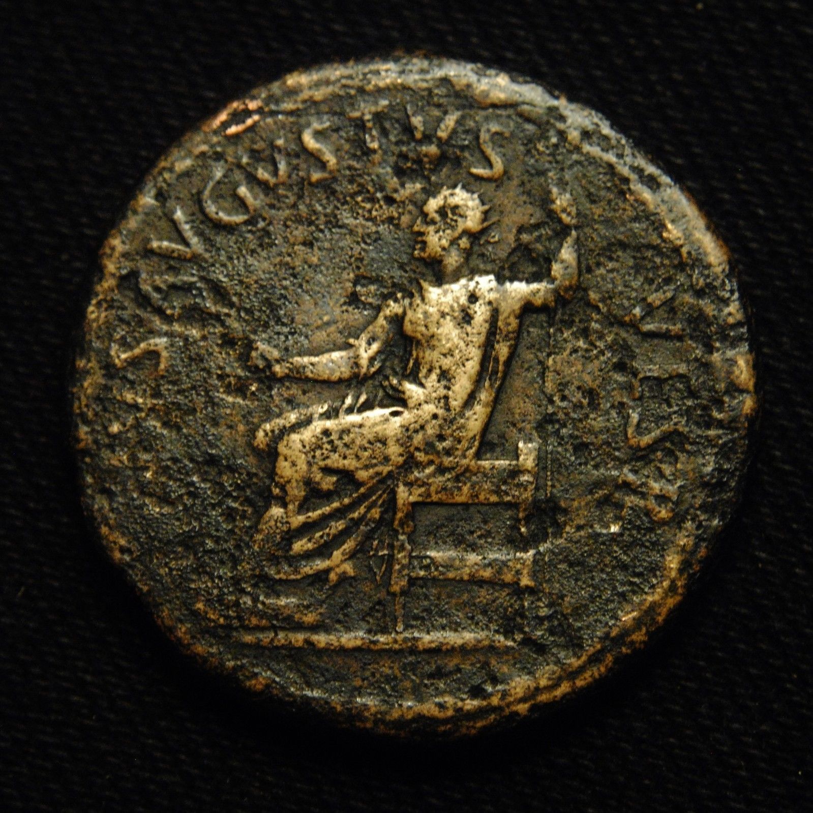 Æ Sestertius DIVVS AVGVSTVS VESP by Titus.jpg