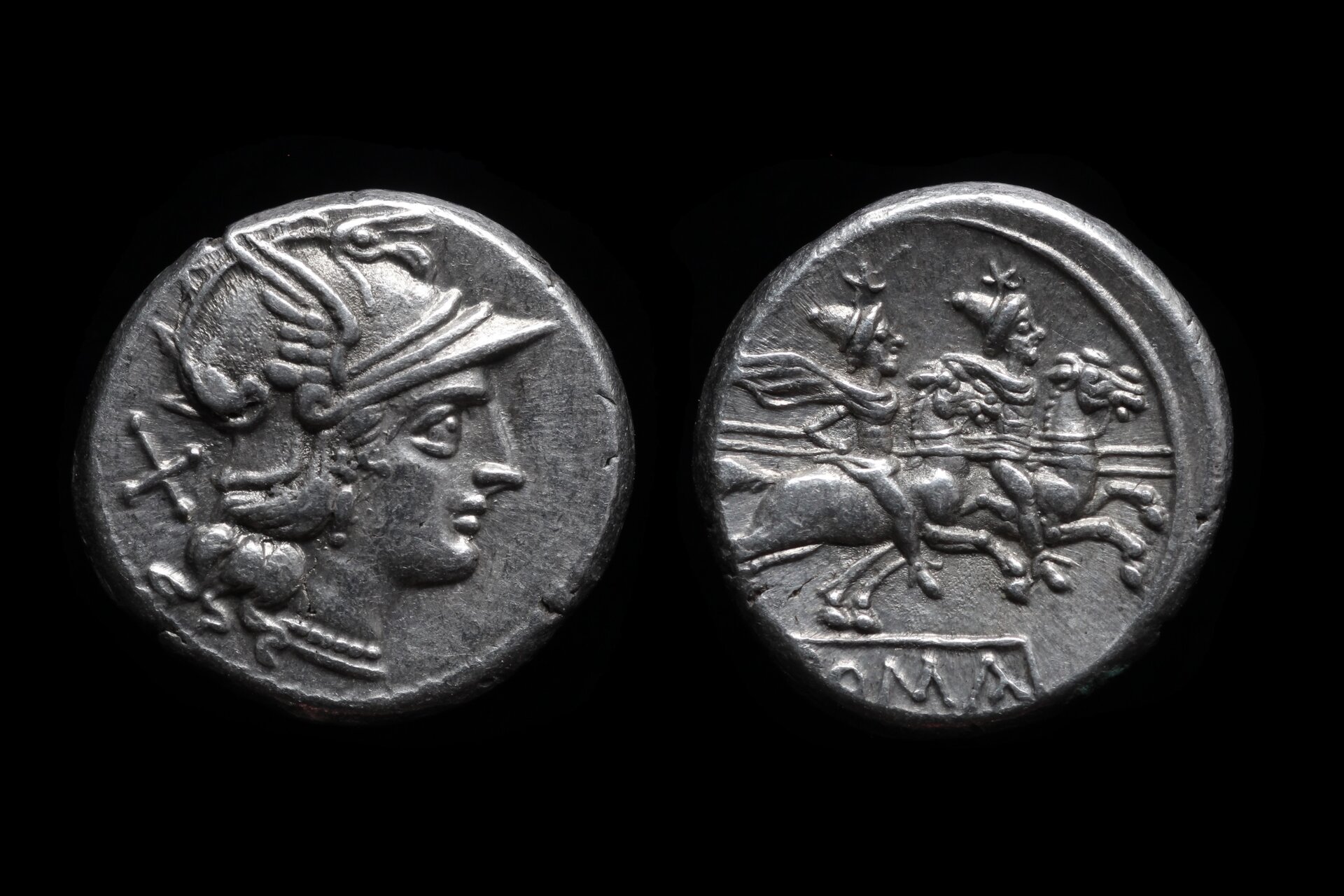 0.001 Crawford 198.1 Anonymous Denarius.jpg