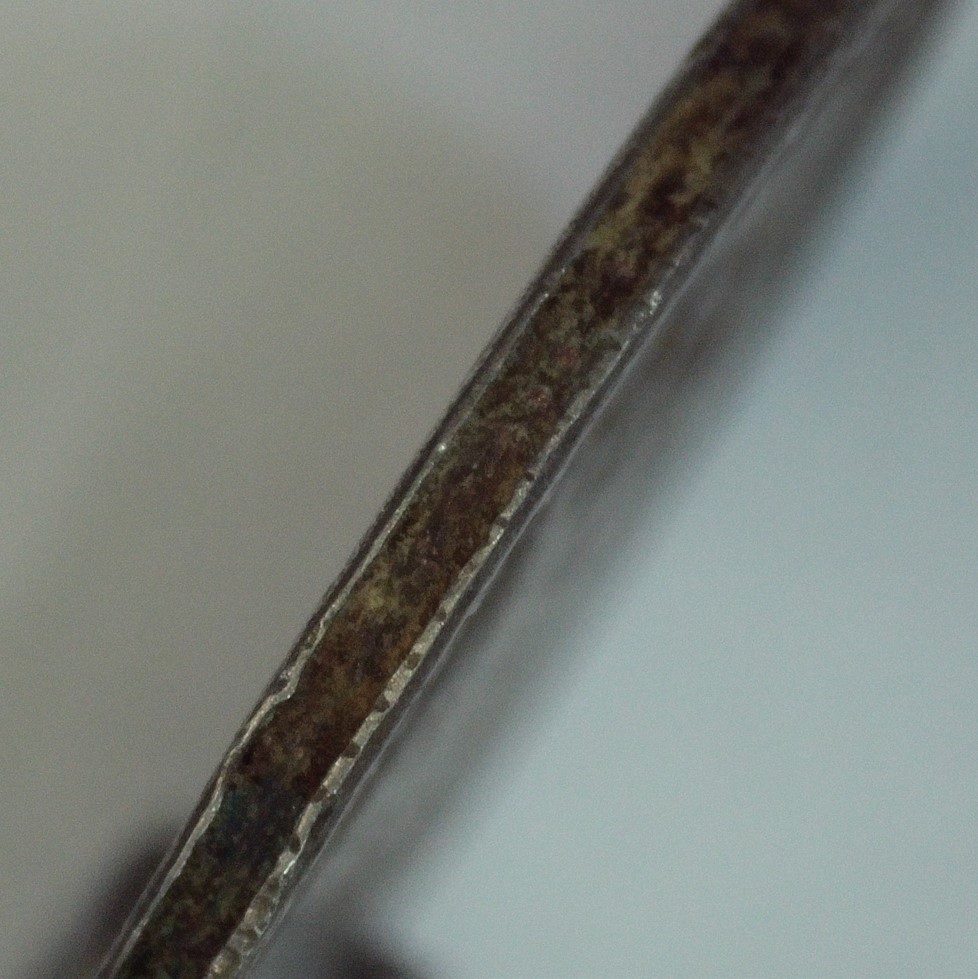 0.10_1983d-y_center-gap-1.jpg