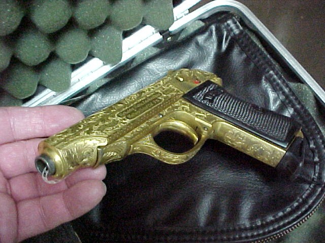003_Hitler's Gun 6.jpg