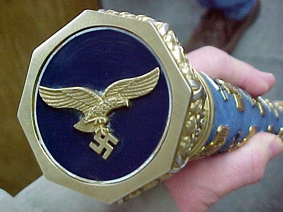 008_Keserislings Baton (5).jpg