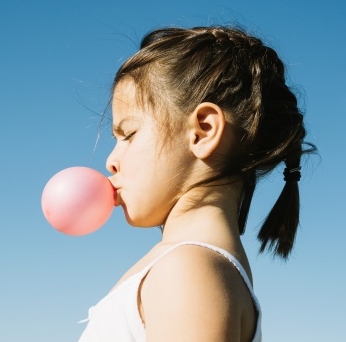 00bubblegum blowing.jpg