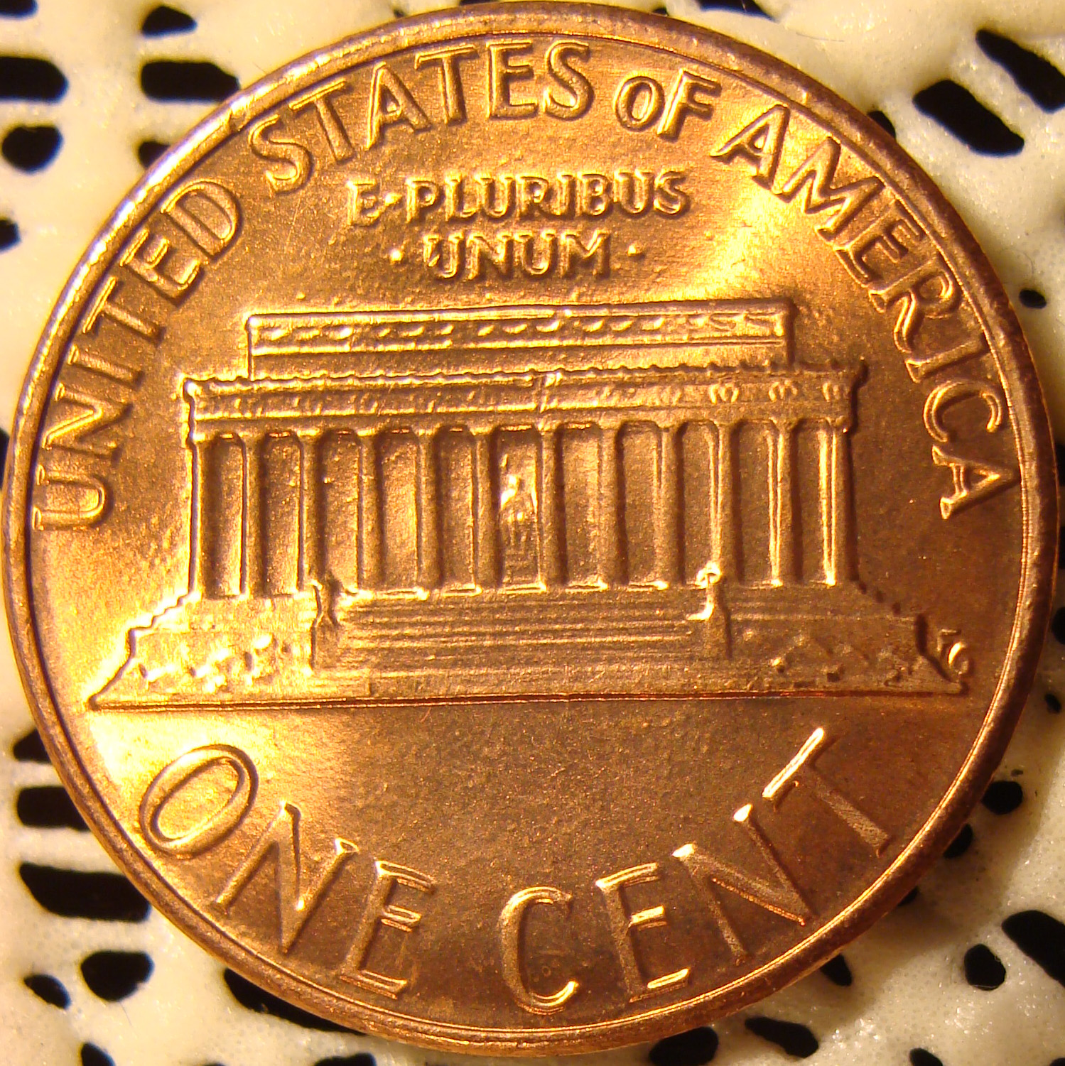 01c 1983 reverse 01.jpg