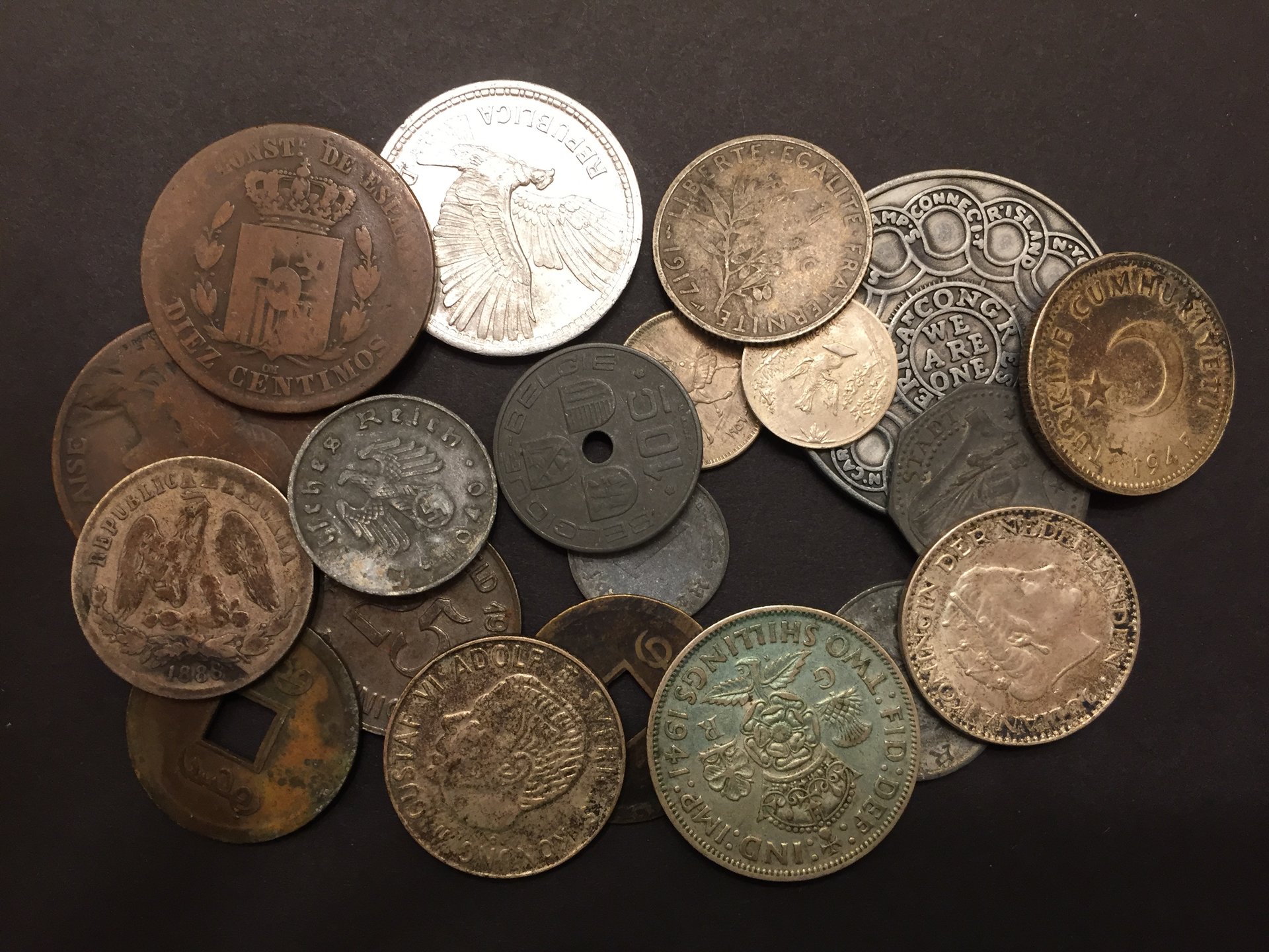 09JUN19 Annapolis World Coins.JPG