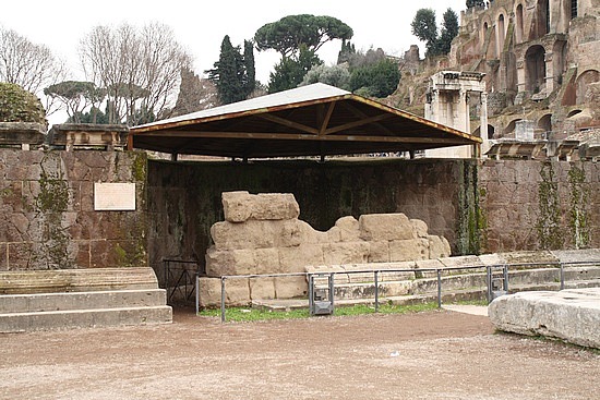 1-1296253119-the-temple-of-julius-caesar.jpg