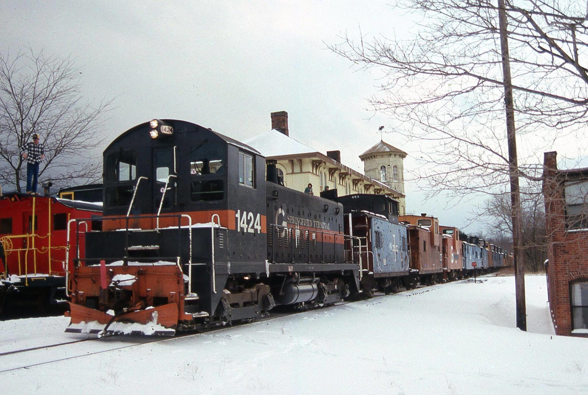 1 canaan railroad.jpg