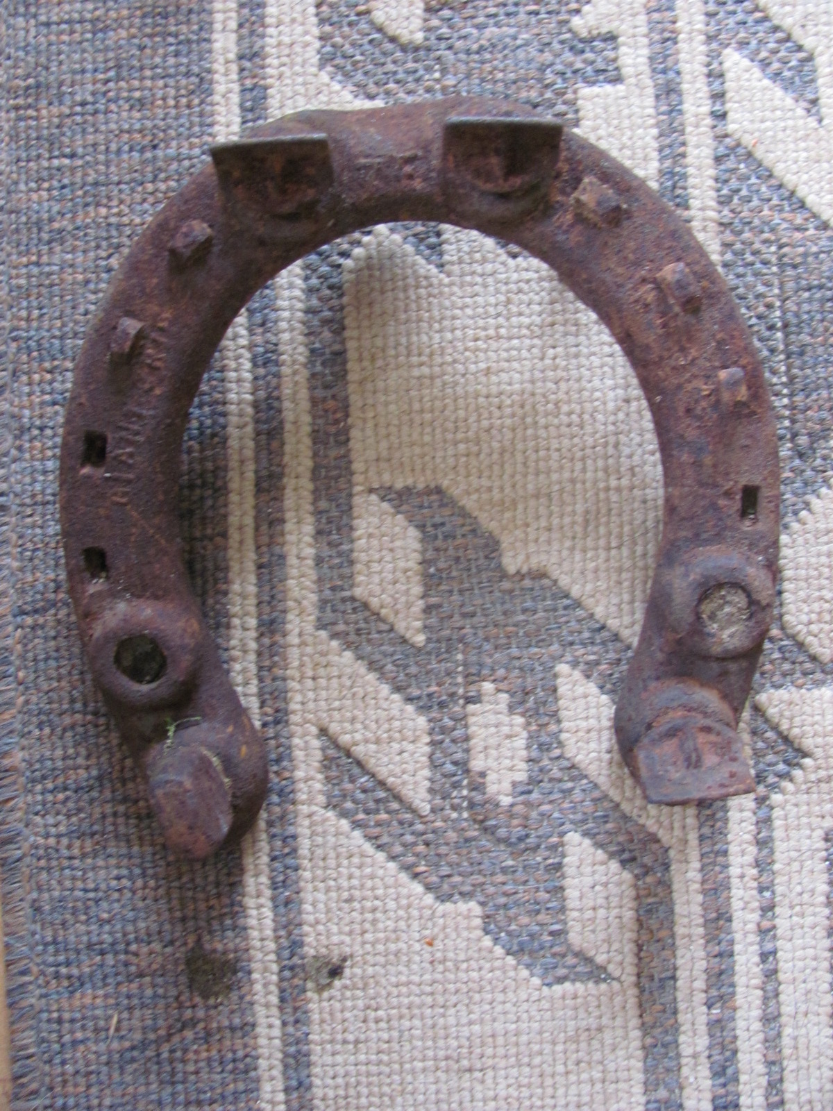 1 horse shoe 2.JPG