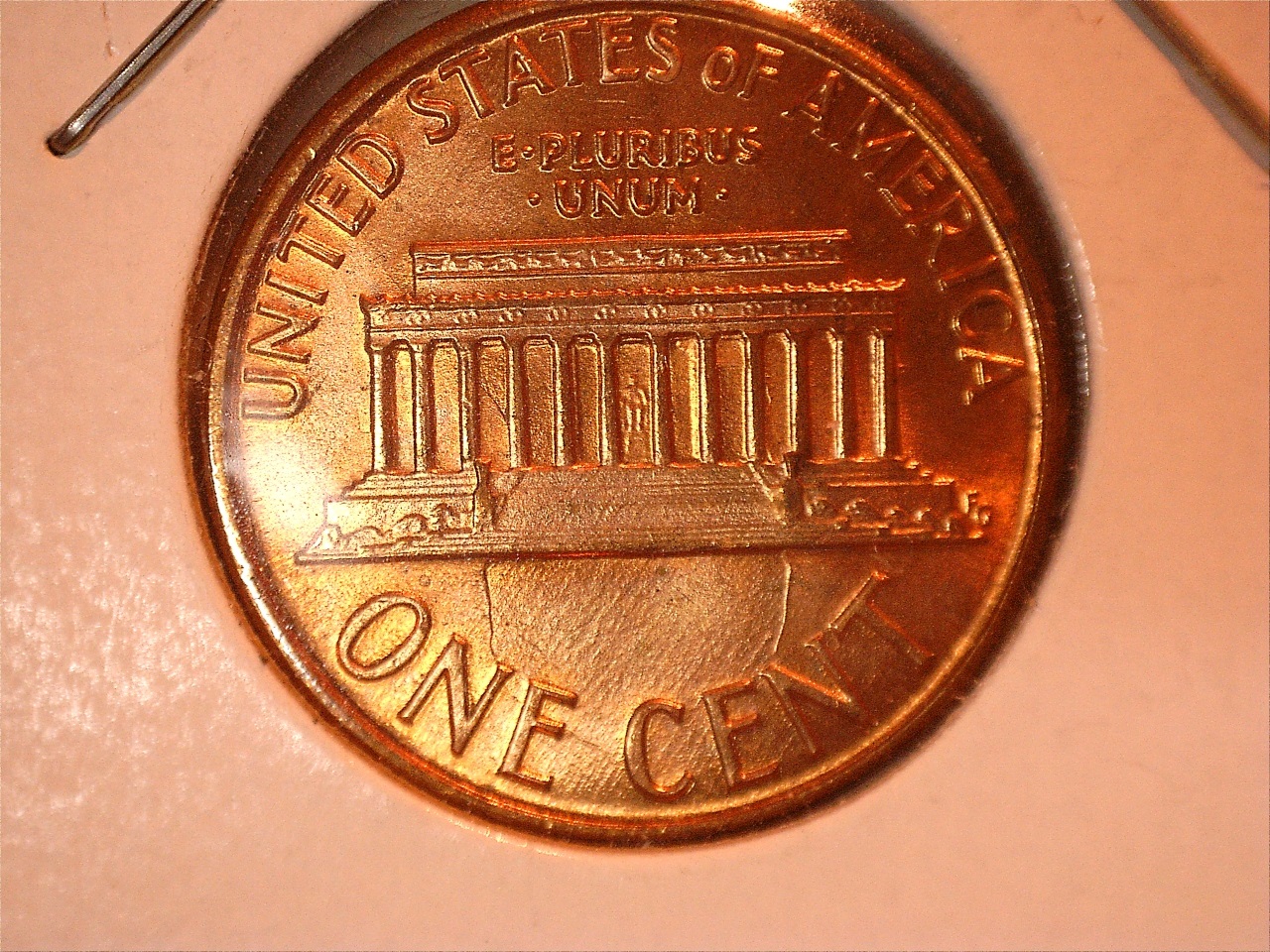 1 lincoln memorial cent crack 2.jpg