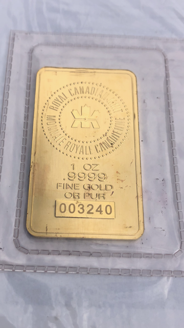1 Oz.png