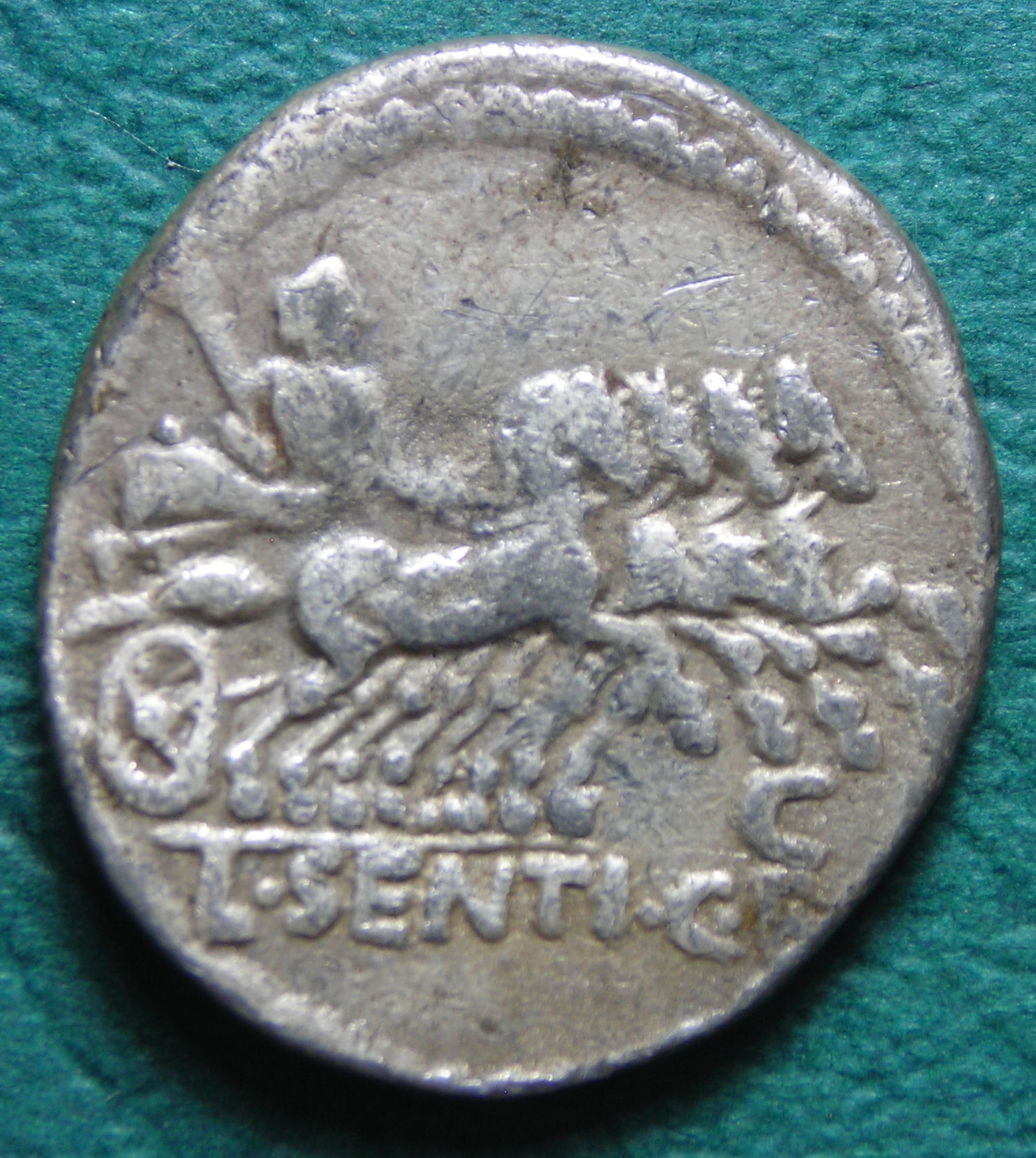 101 BC Lucius Sentius rev.JPG