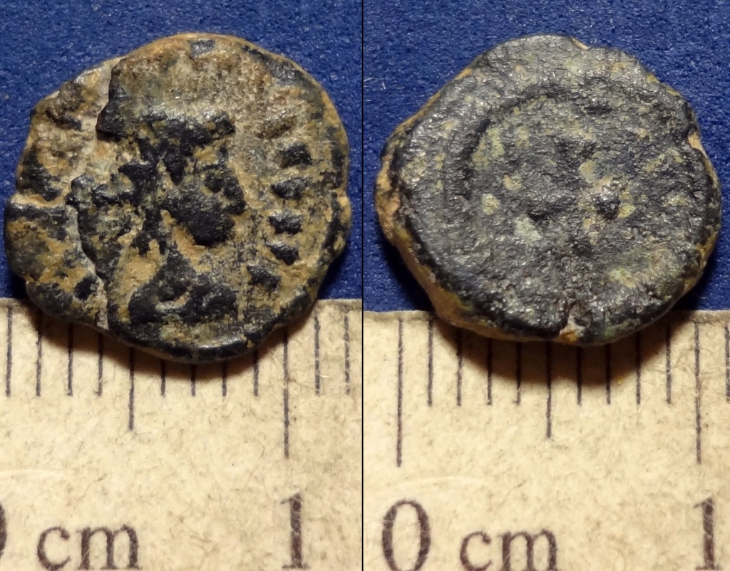 111m1lateroman cross AE4 nummus - barbarous legend.jpg