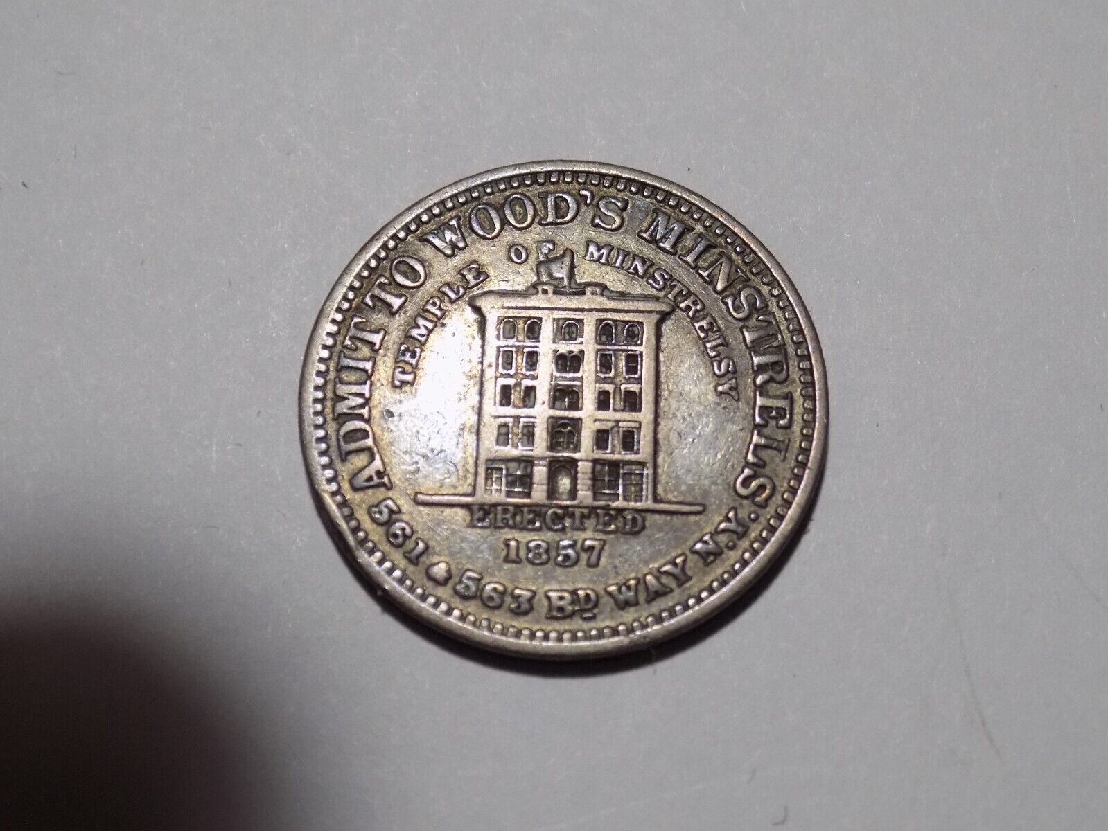 1126151a.jpg