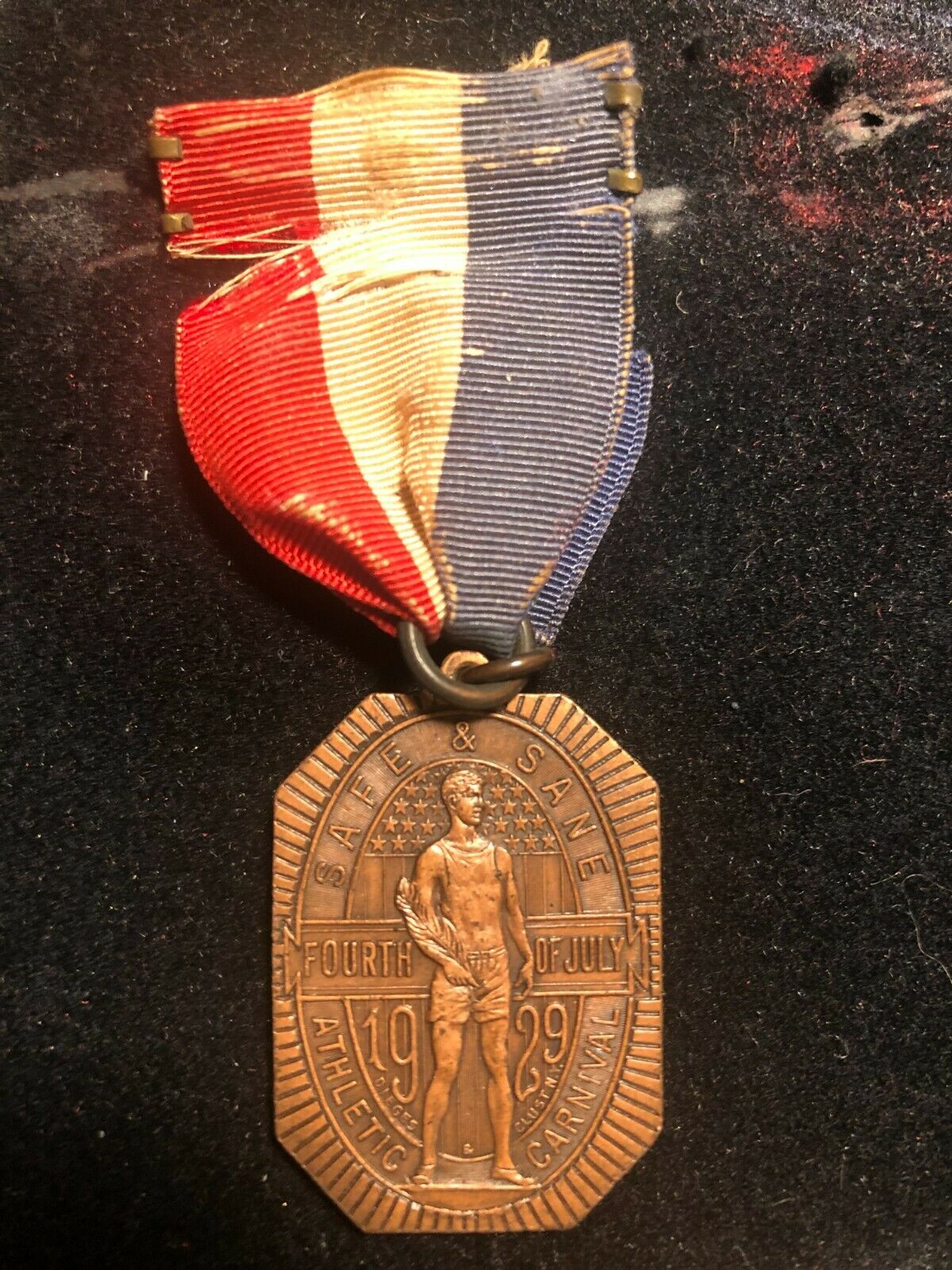11262784e.jpg