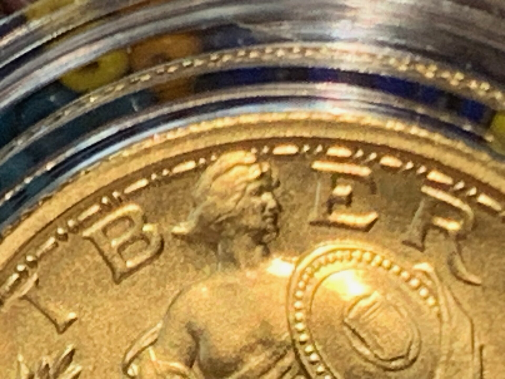 11266253121c.jpg