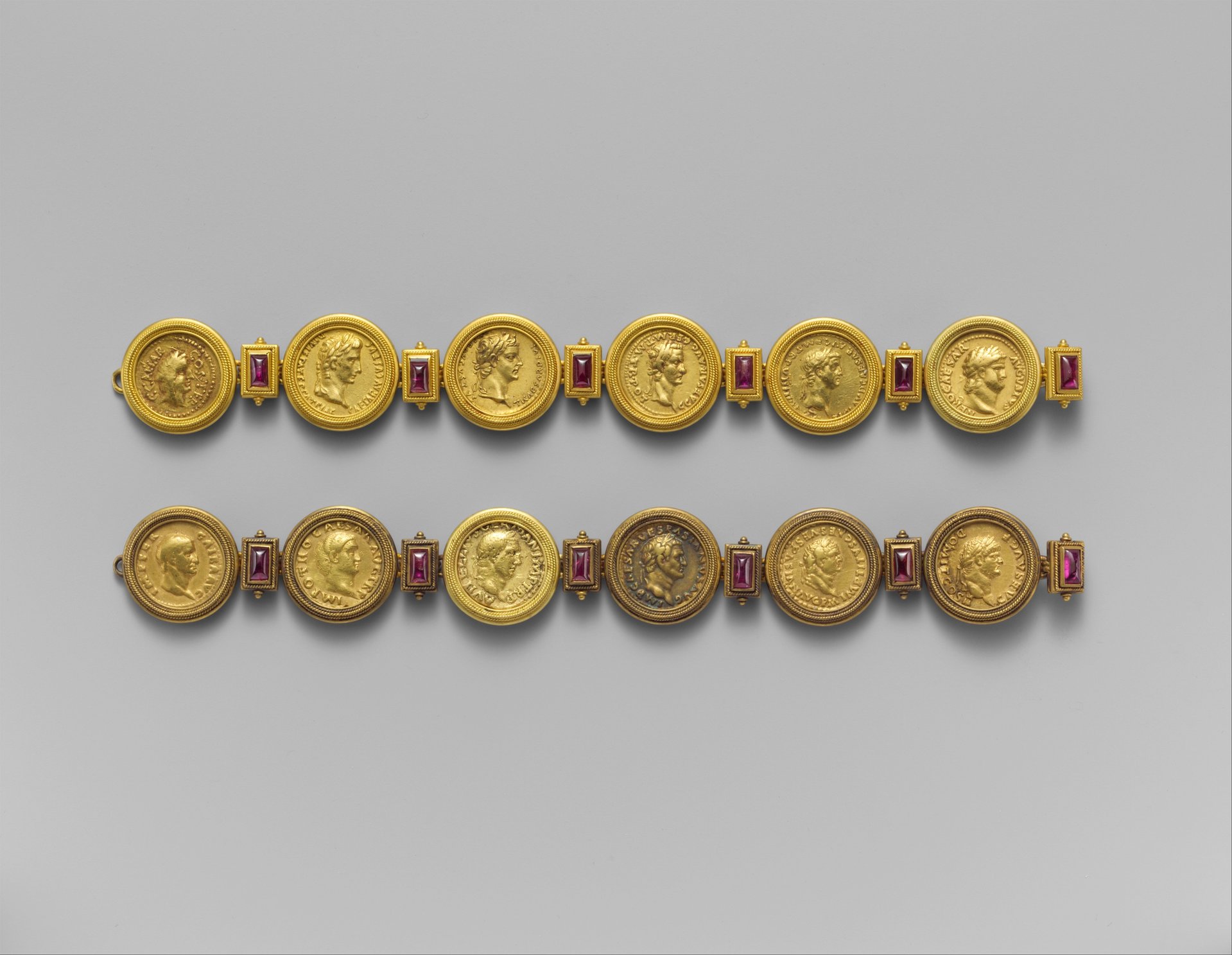 12 Caesars bracelet obv.jpg