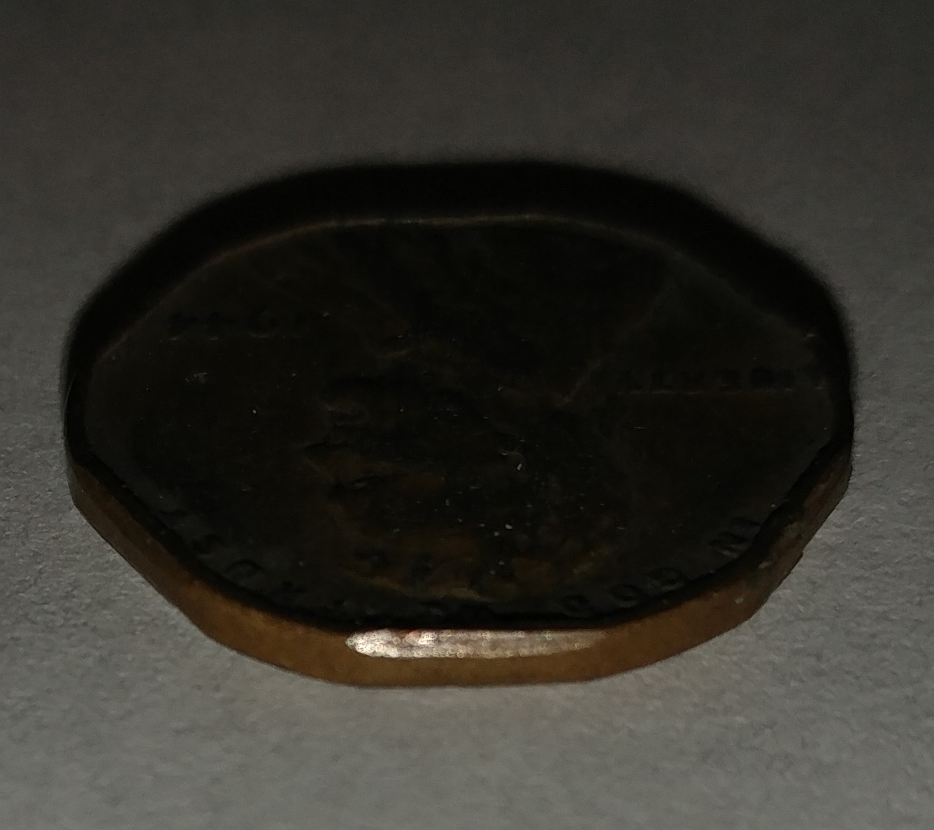 1221211947~2.jpg