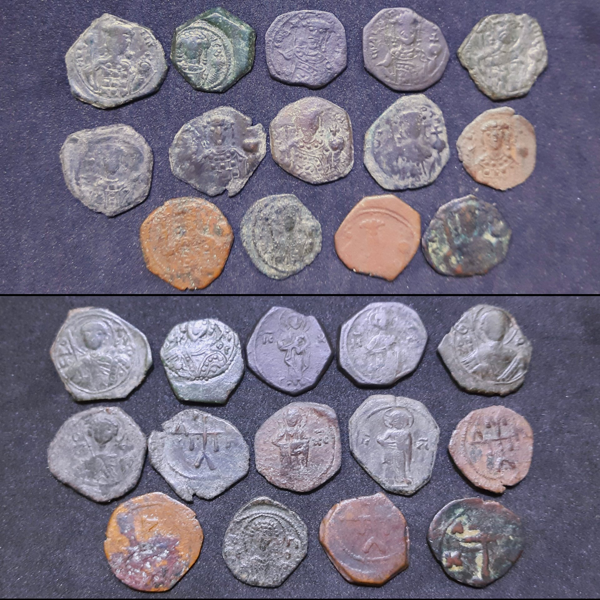 14X Tetartera Tetarteron Byzantine Manuel John II.jpg
