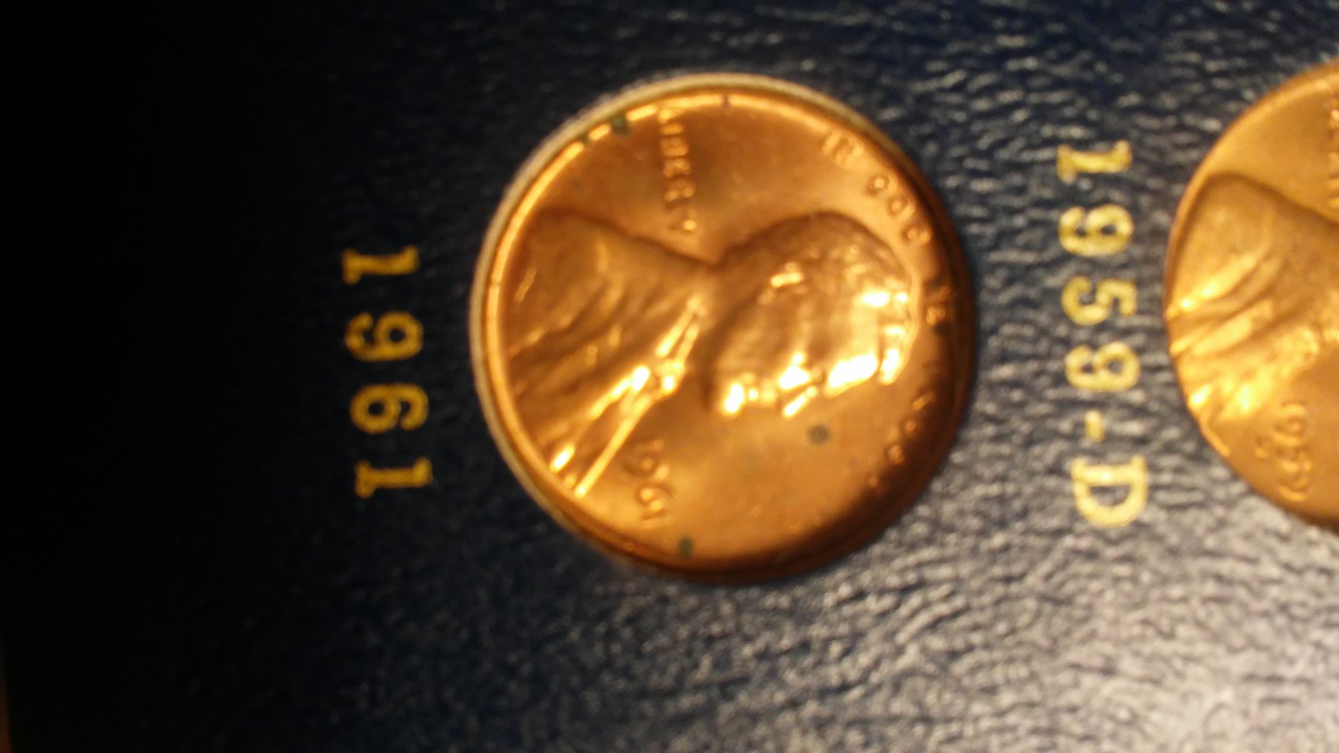 15227133211861951642401.jpg