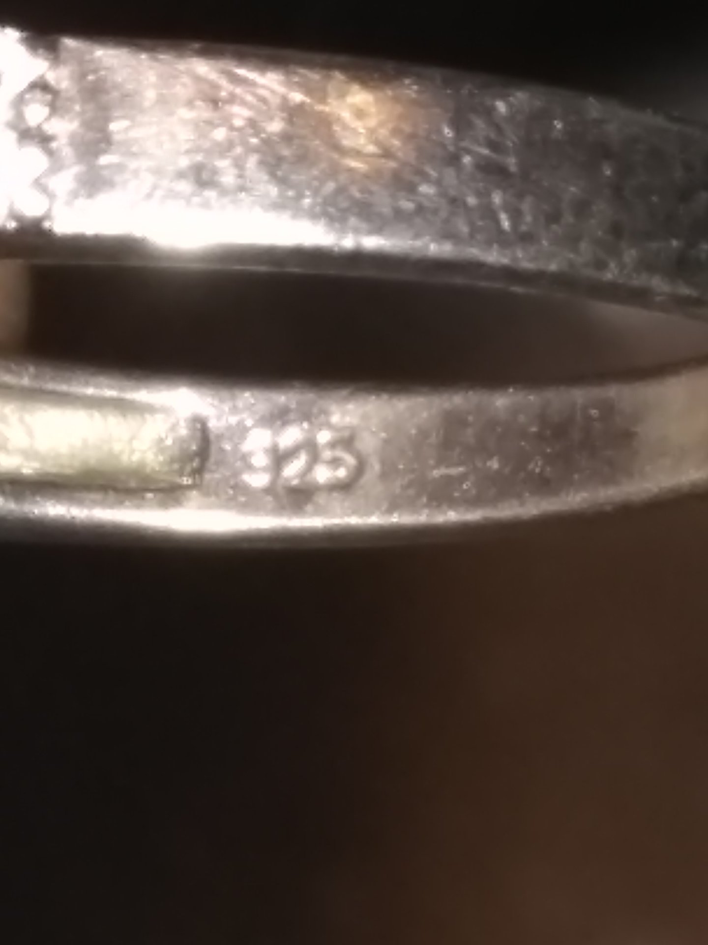 15453384607561846585375.jpg