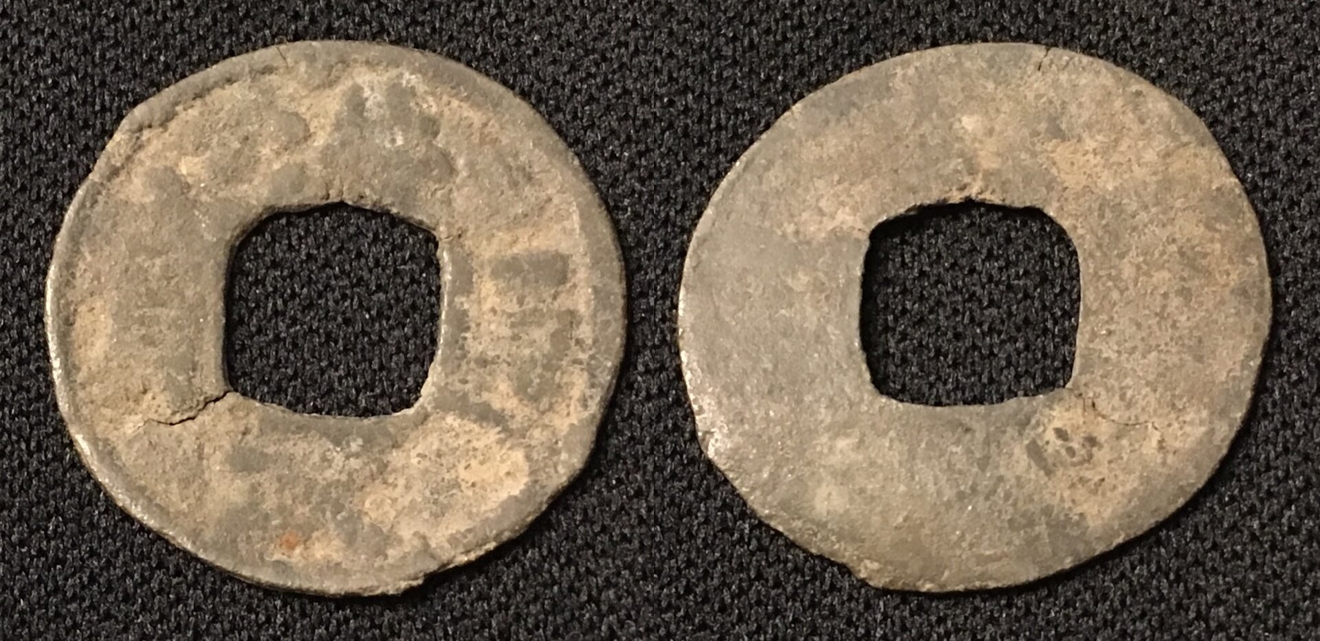 1570-1640 AD Tin Cash Imitation Hong Wu Tong Bao 0.68g Unlisted Combined.jpg