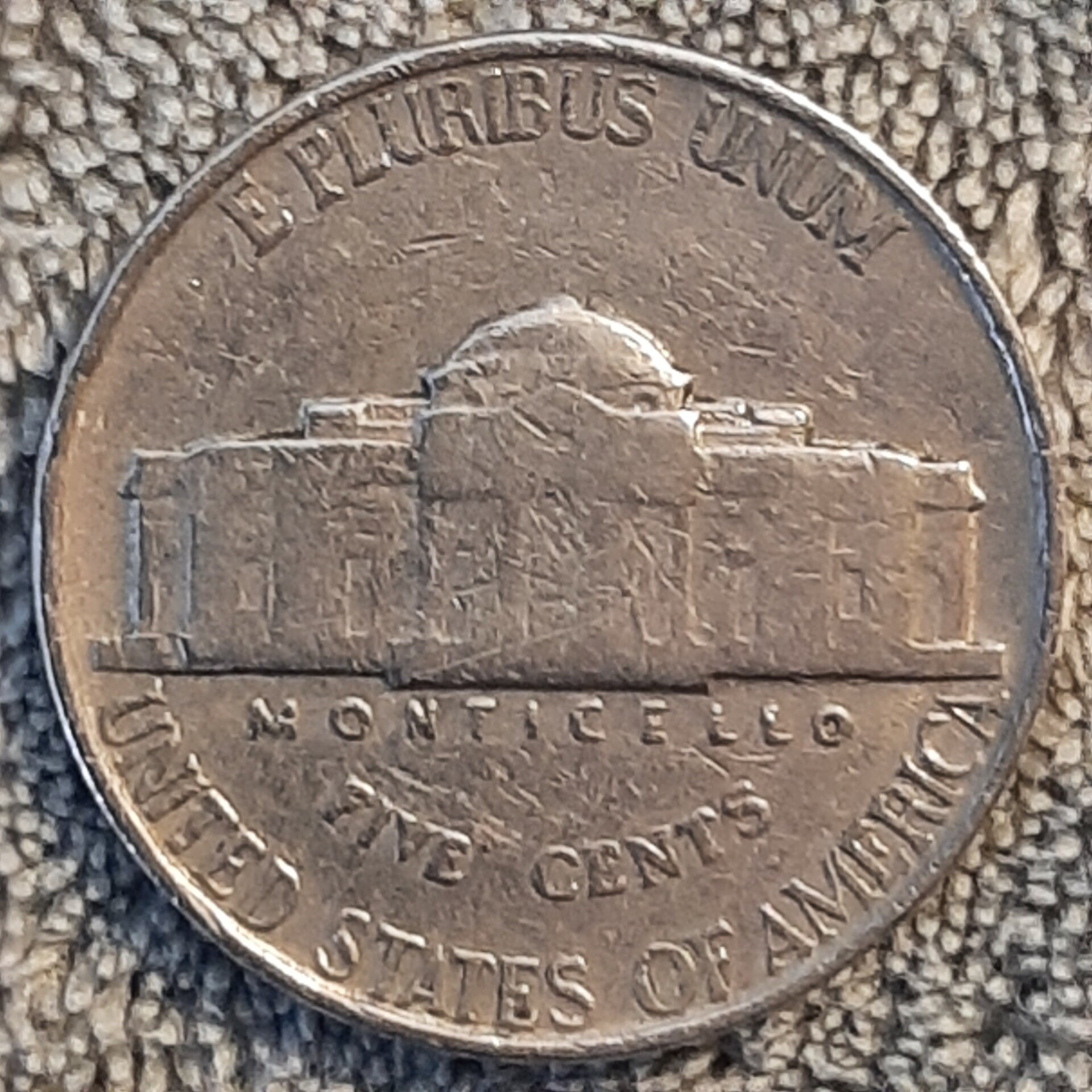 16145224214372360730816710638415.jpg