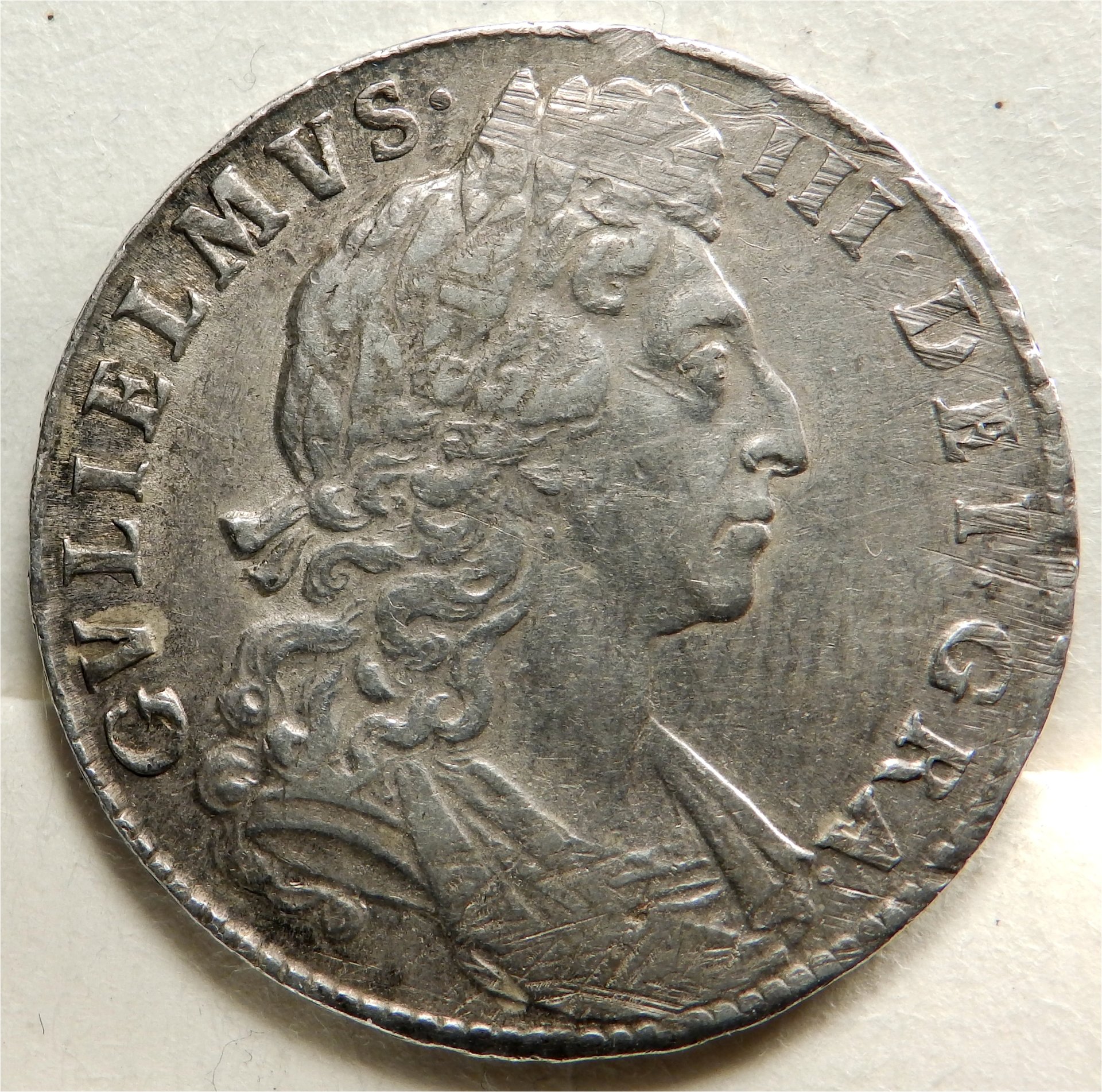 1698 Halfcrown obv.jpg