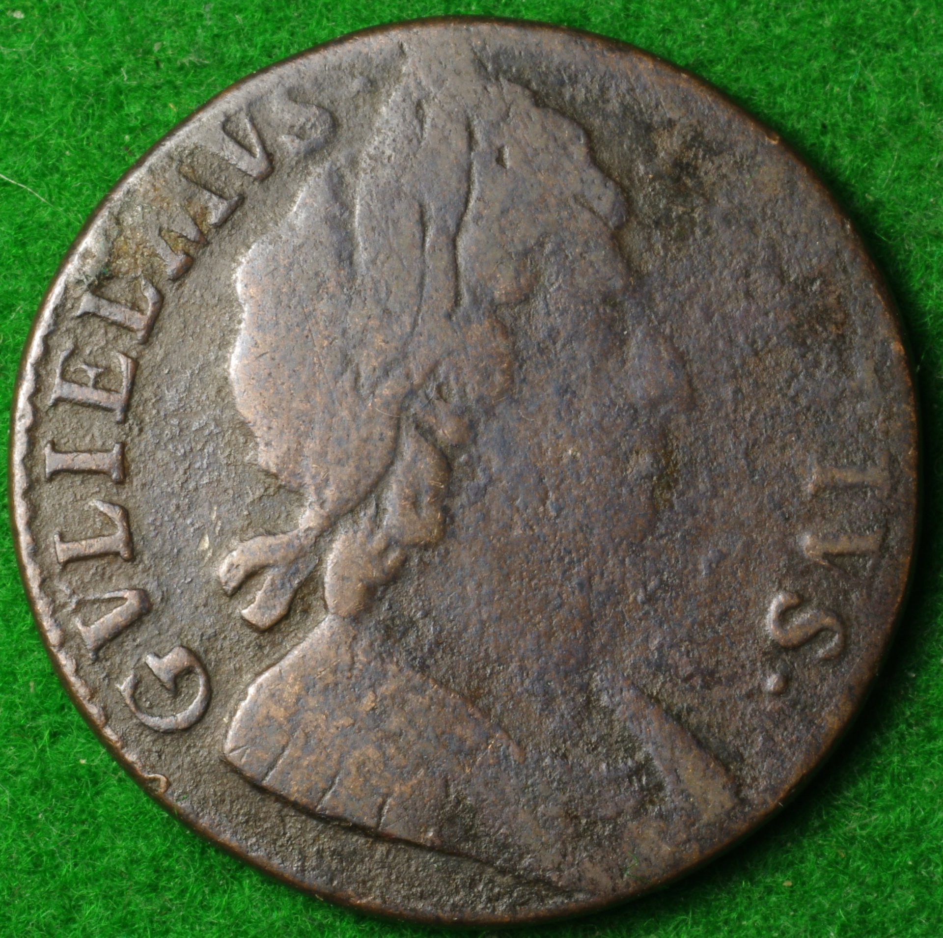 1699 HD date in ex 1.JPG