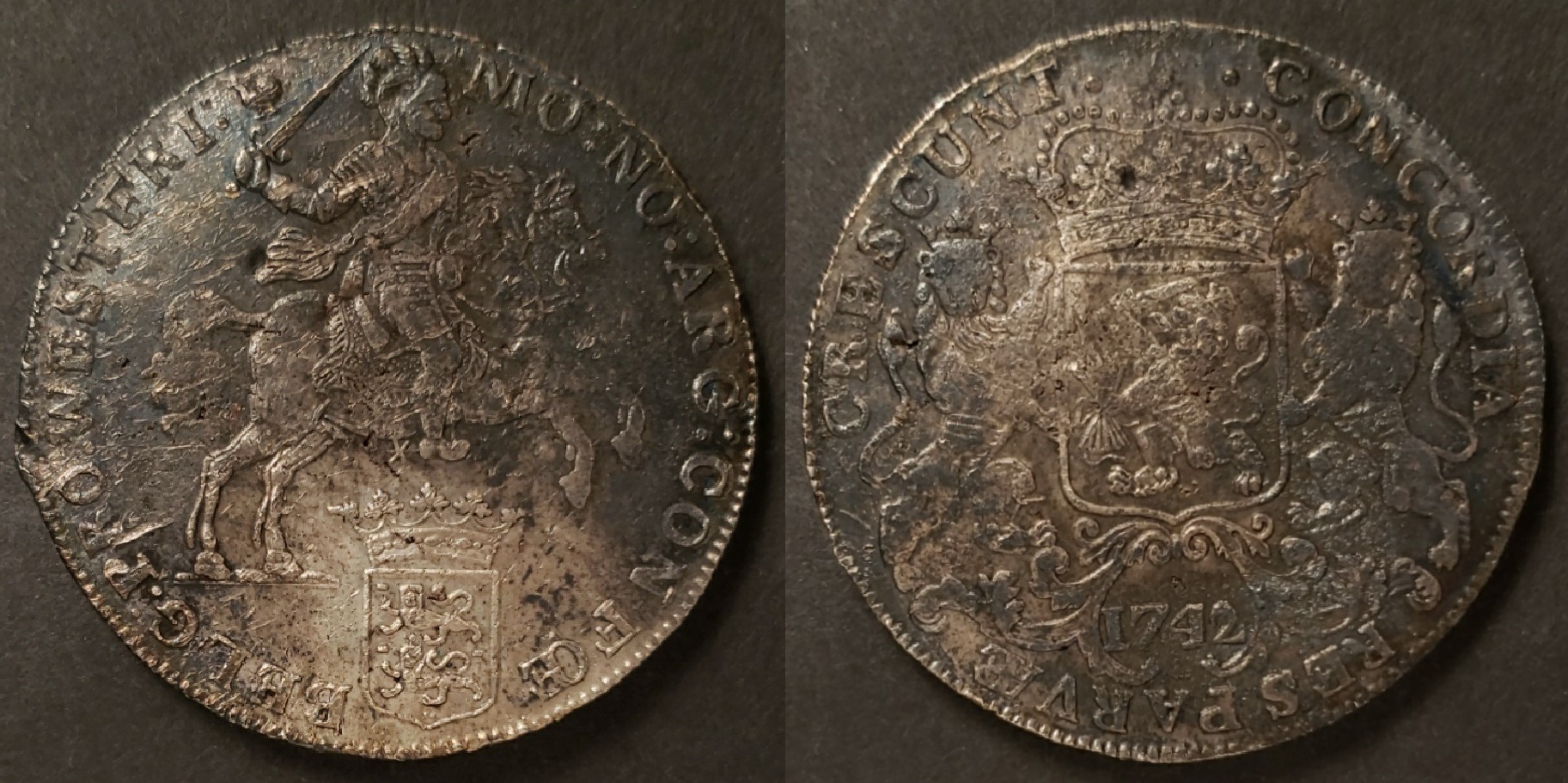 1742 Ducatoon.jpg