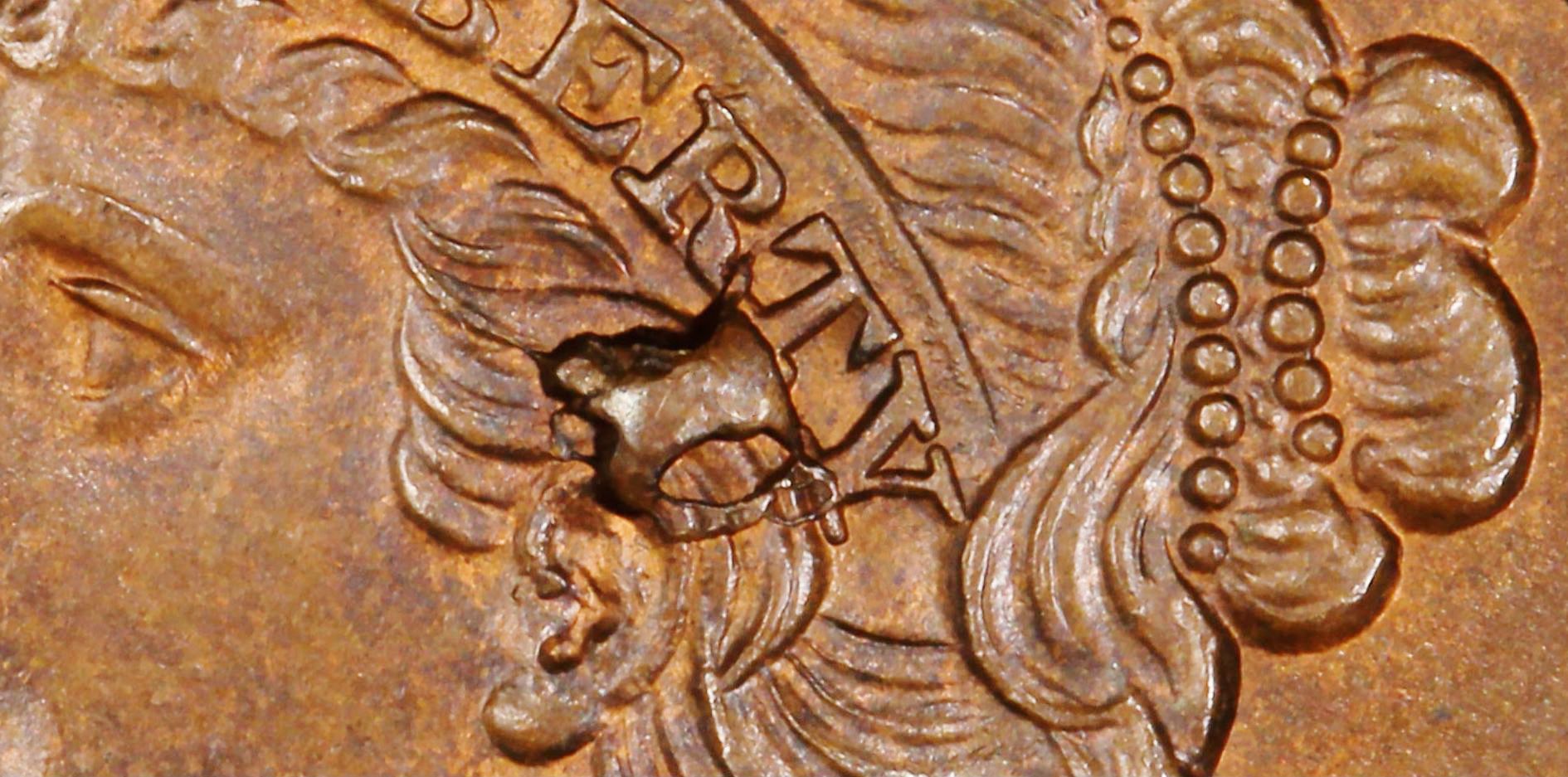 1855 N-09 Knob on Ear 4.jpg