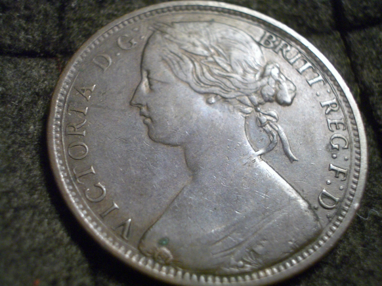1863 1p Lg Vicky Obv.JPG