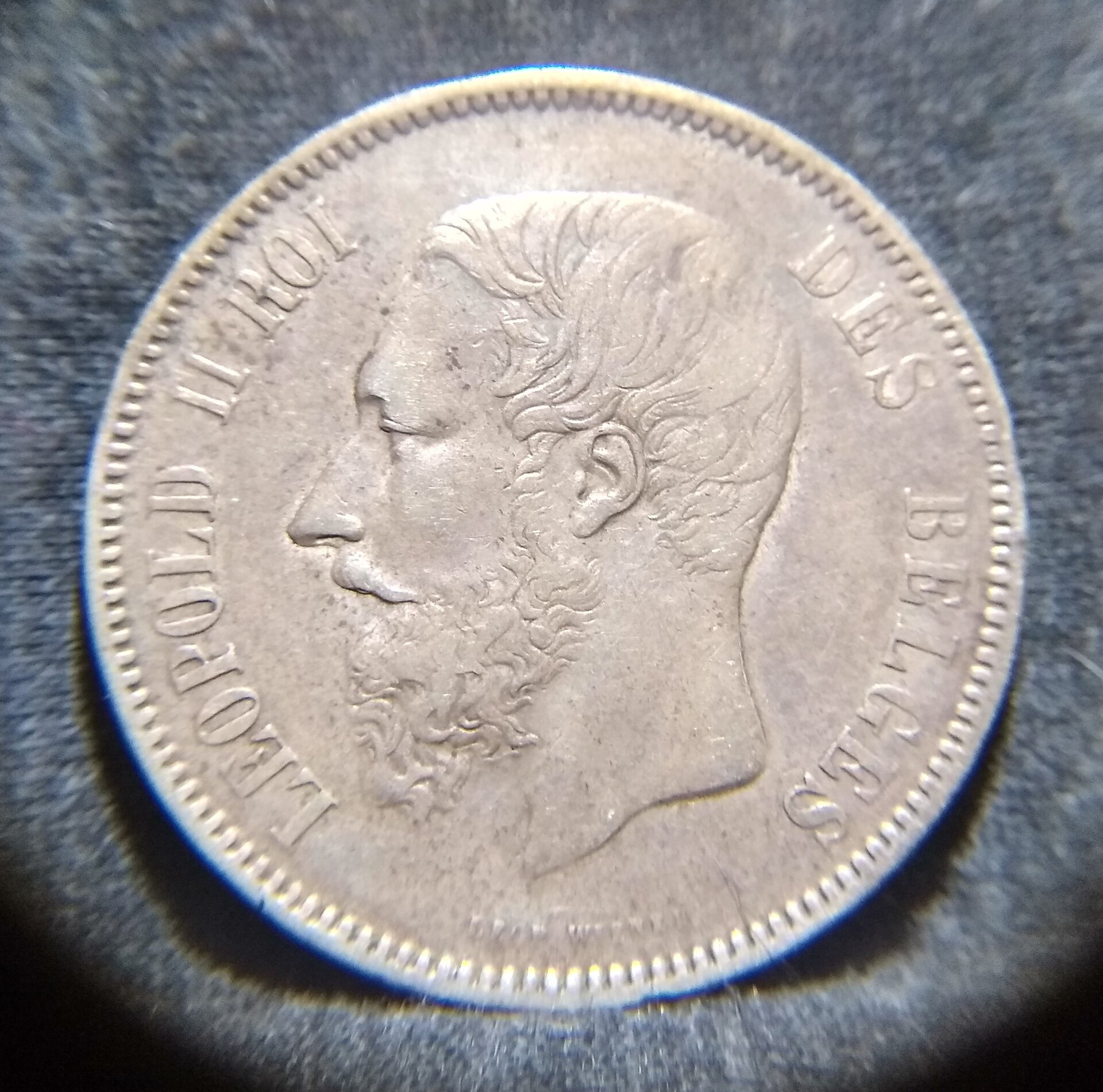 18685FcoinOBV.jpg