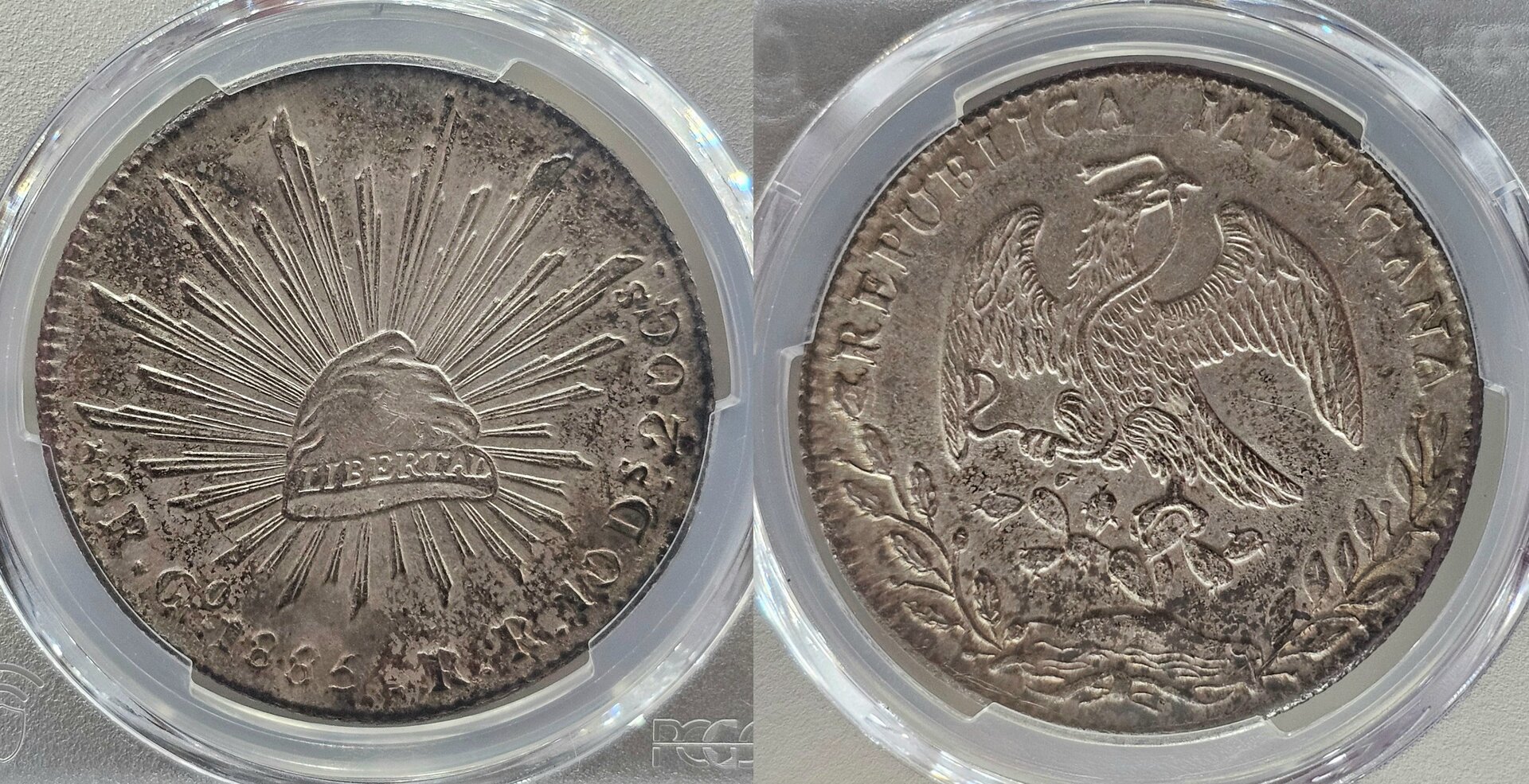 1885 8 Reales.jpg