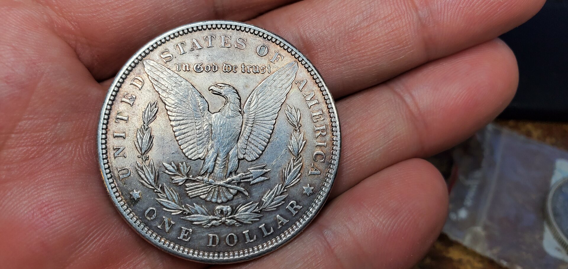 1889b.jpg