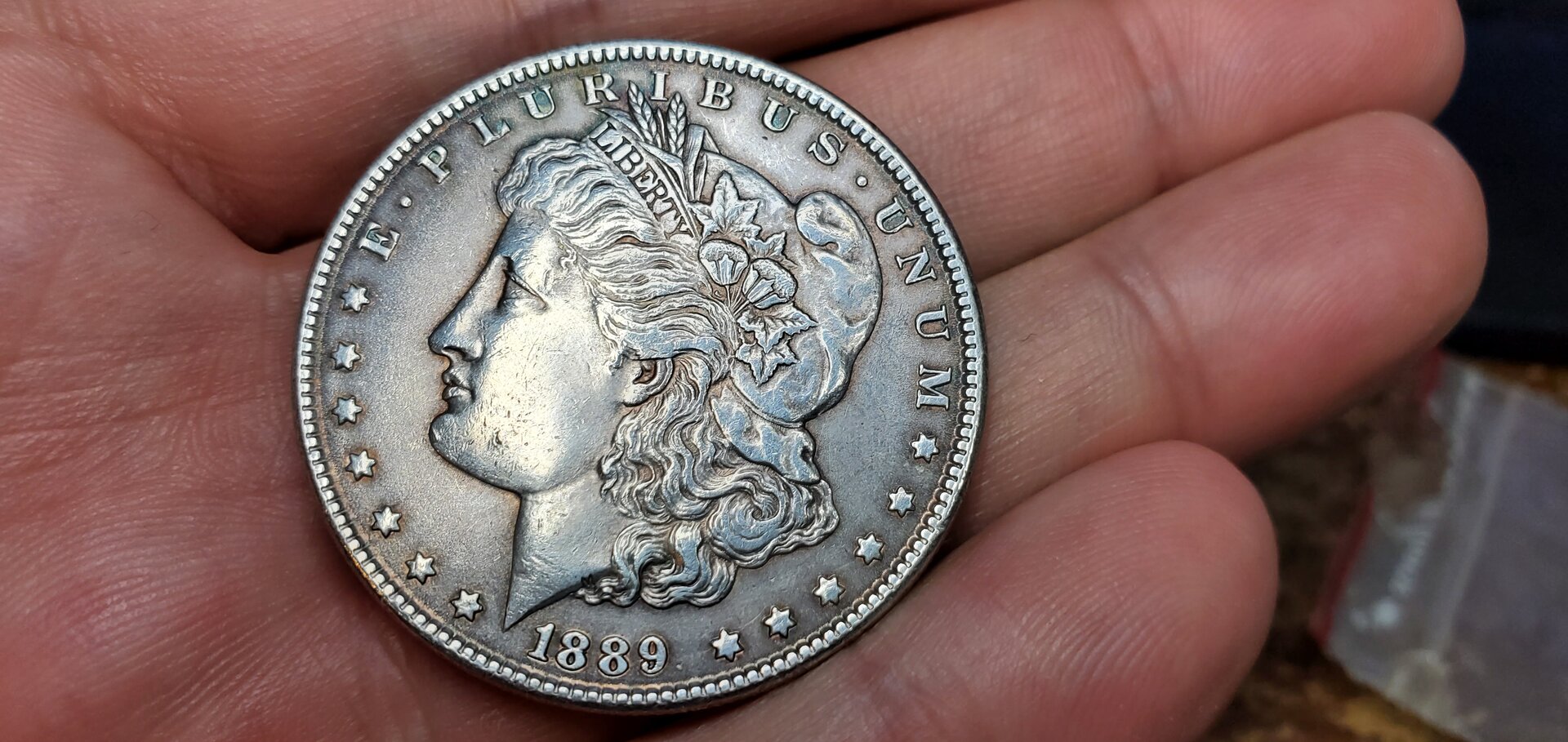 1889f.jpg