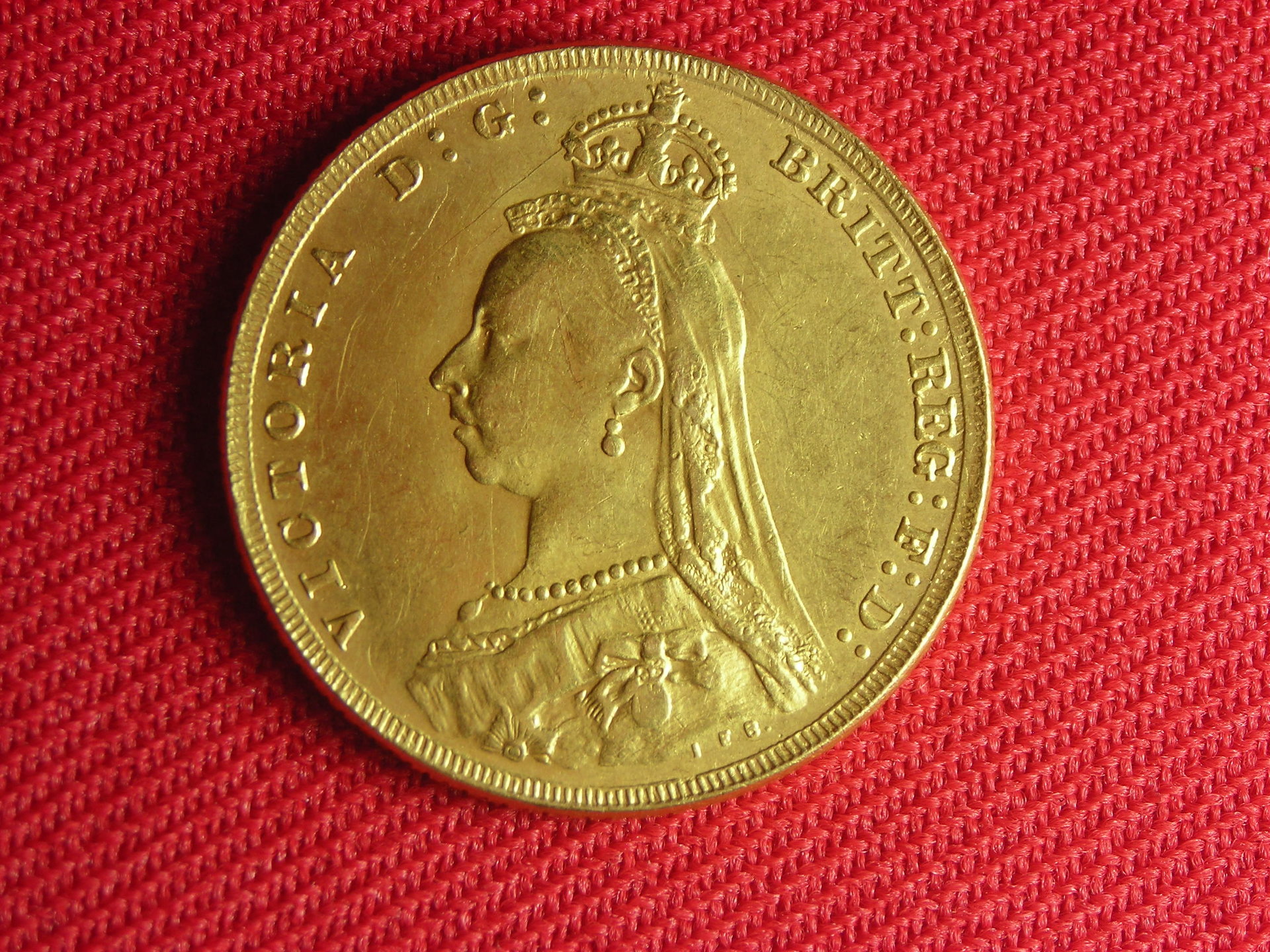1890 GB sovereign obv.JPG