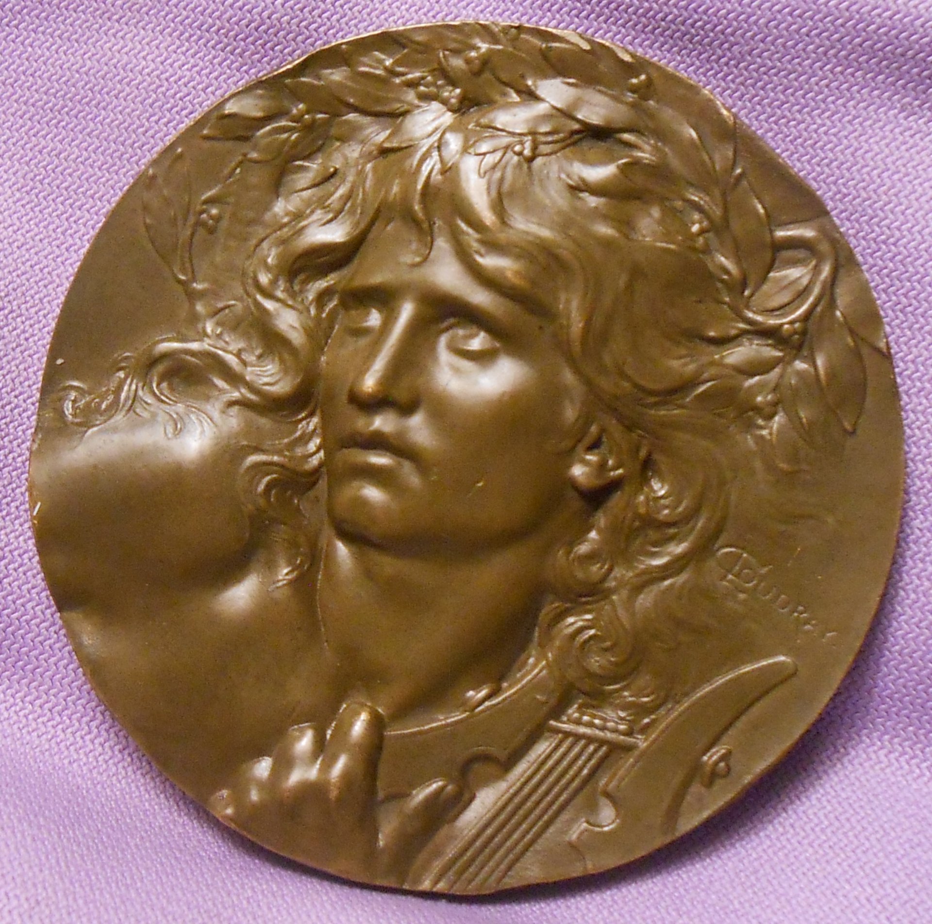 189968mmorpheusmedalobv.jpg