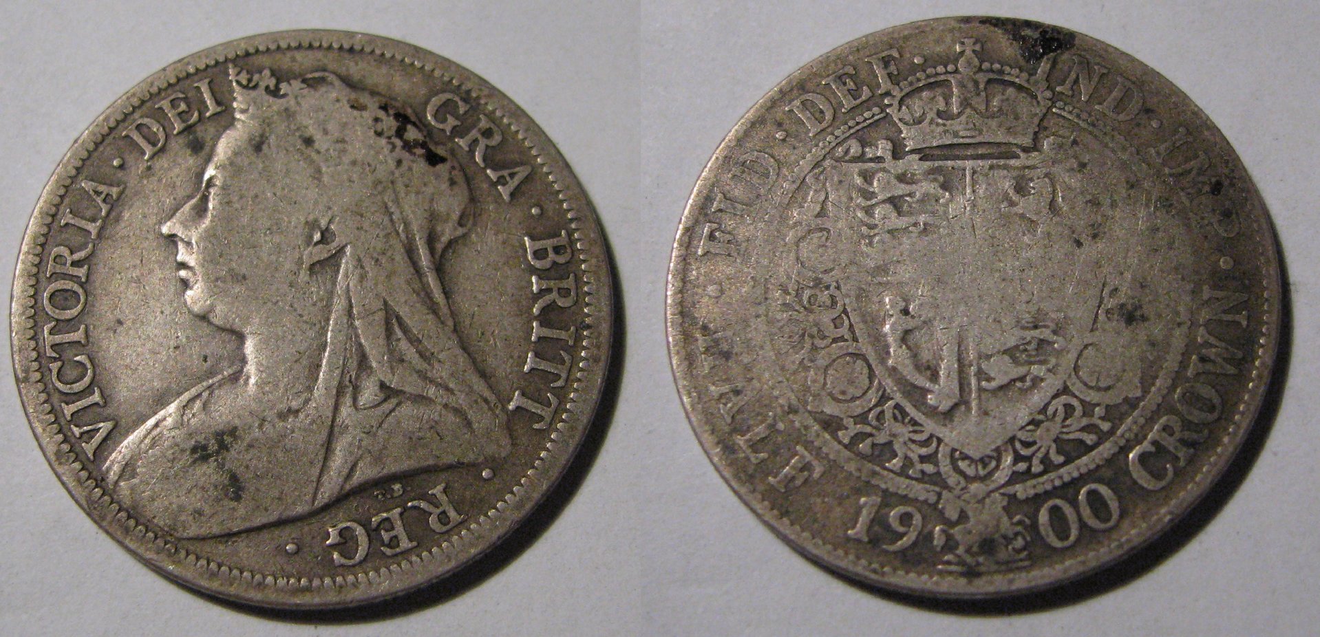 1900 Great Britain Half Crown.jpg