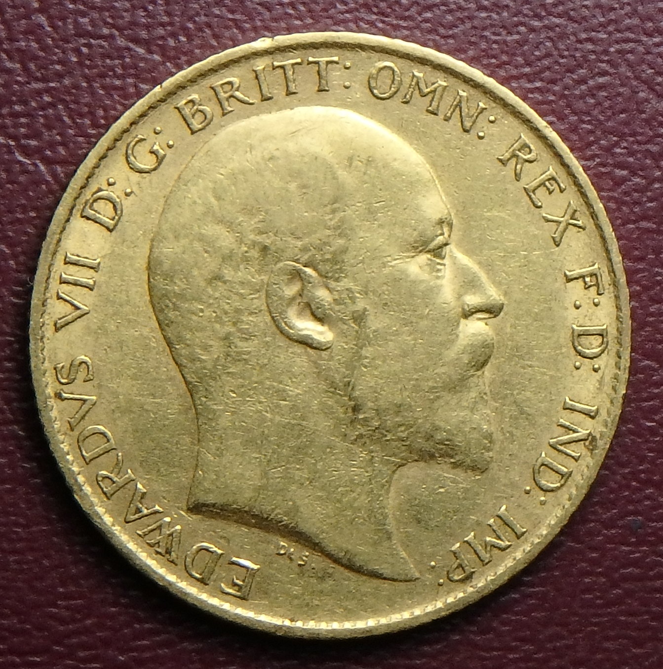 1905 GB 1-2 sovereign obv.JPG