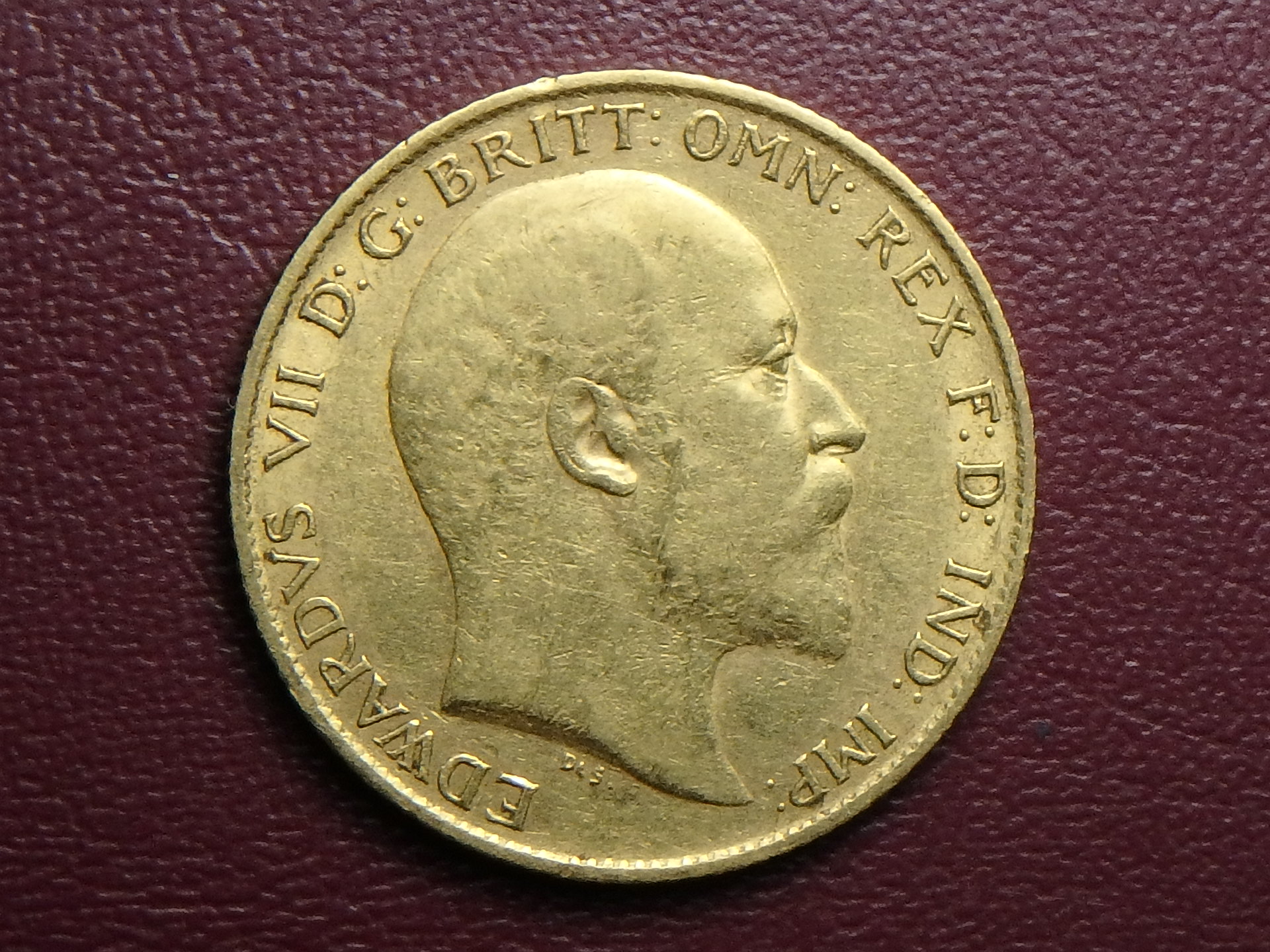 1905 GB 1-2 sovereign obv.JPG