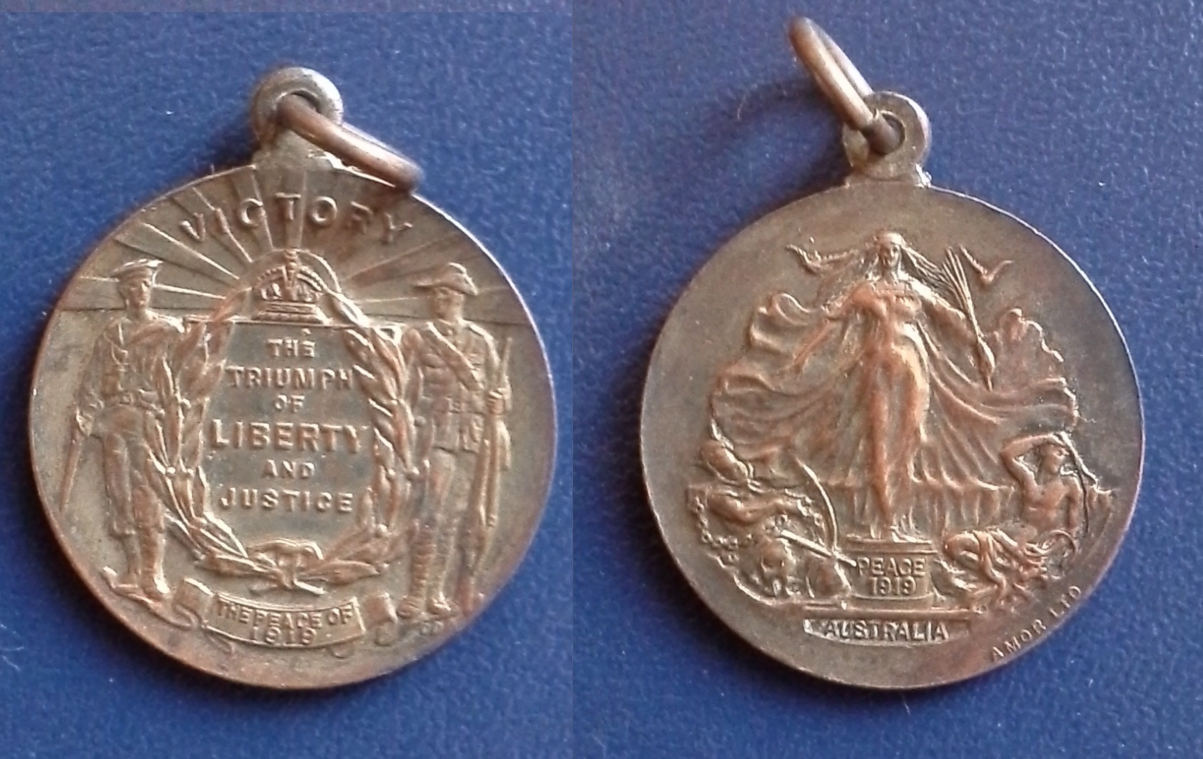 1919 Australia End of War Medal.jpg