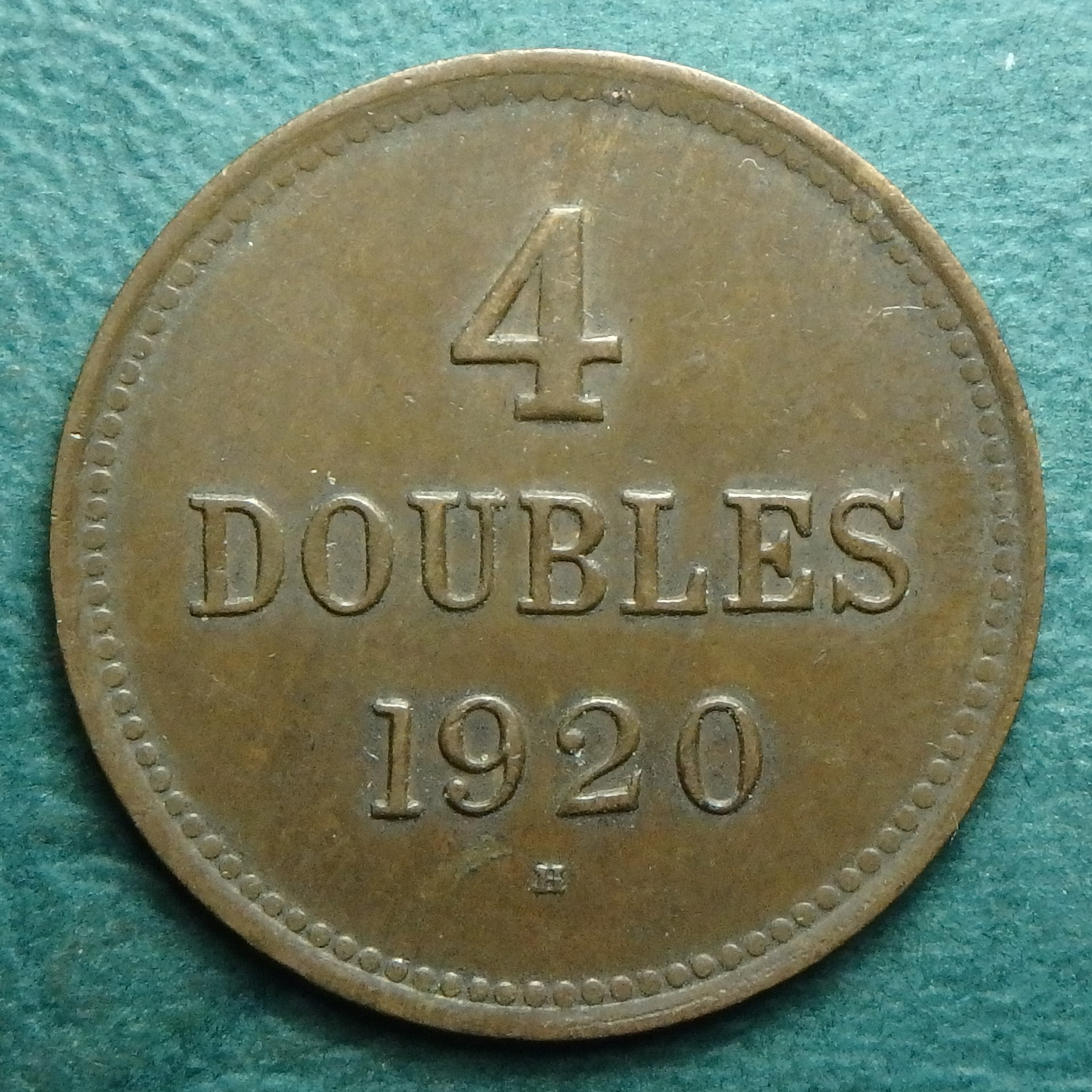 1920 Guernesey 4 d rev.JPG