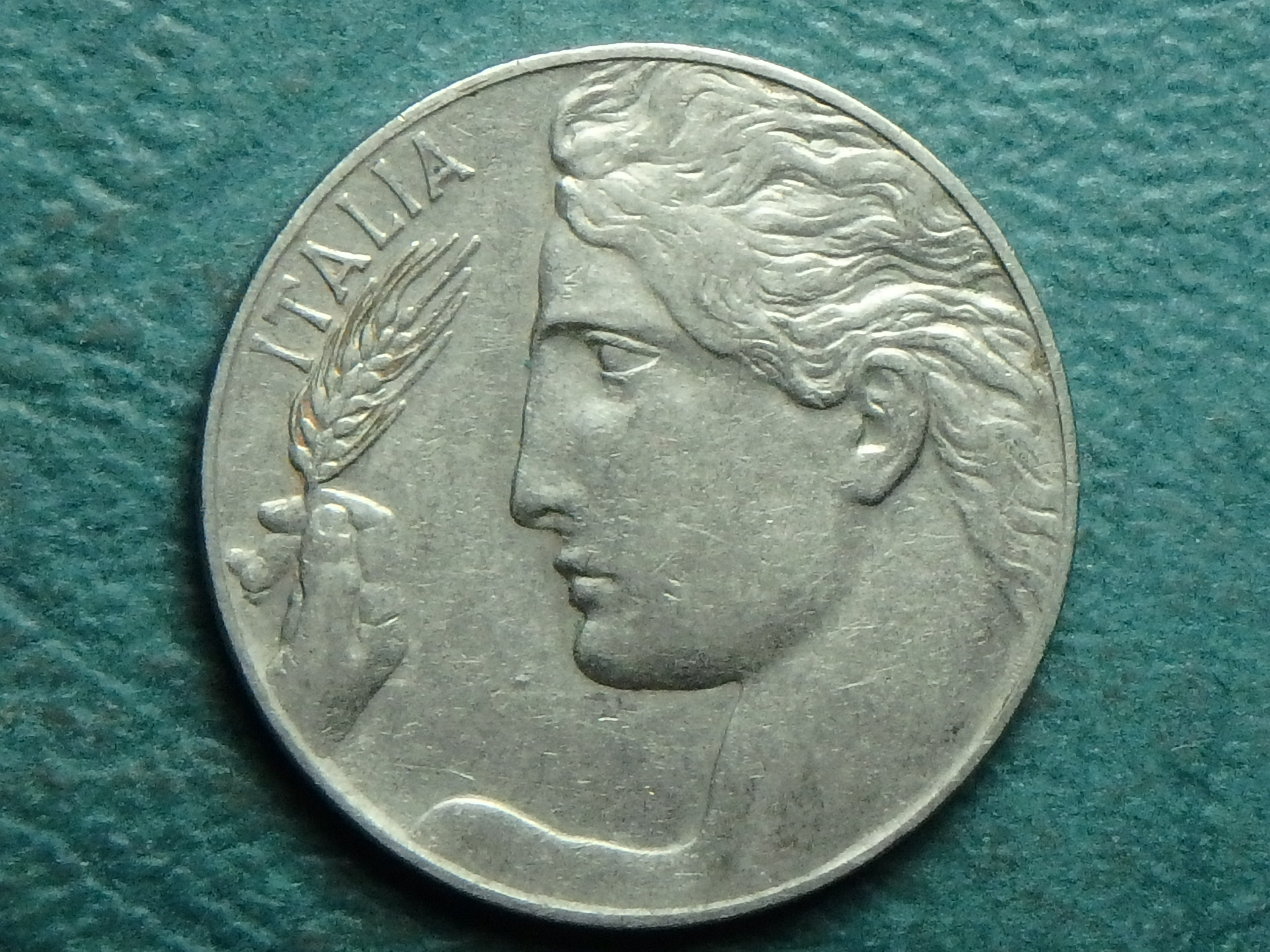 1921 IT 20 c obv.JPG