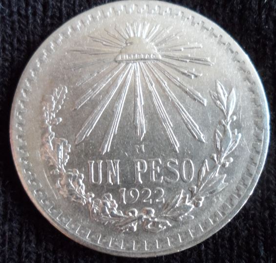 1922 Mexico Un Peso Silver ReverseSM.JPG