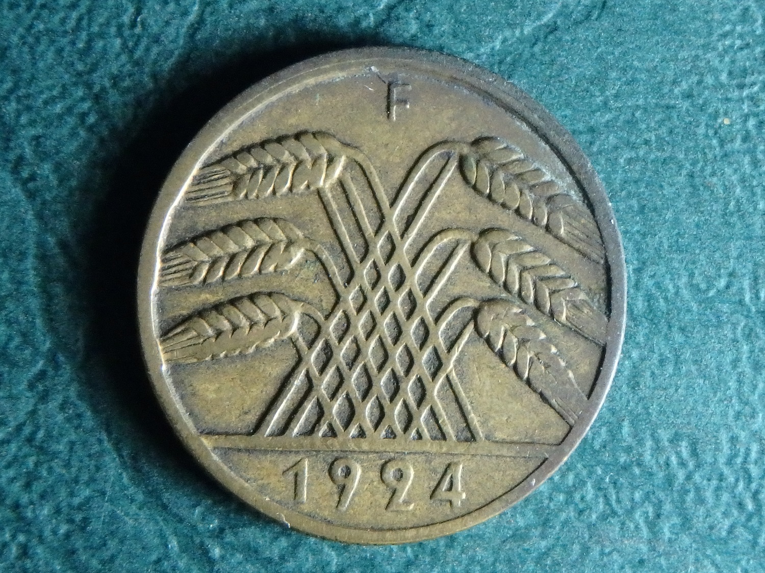 1924 F GER 10 p obv.JPG