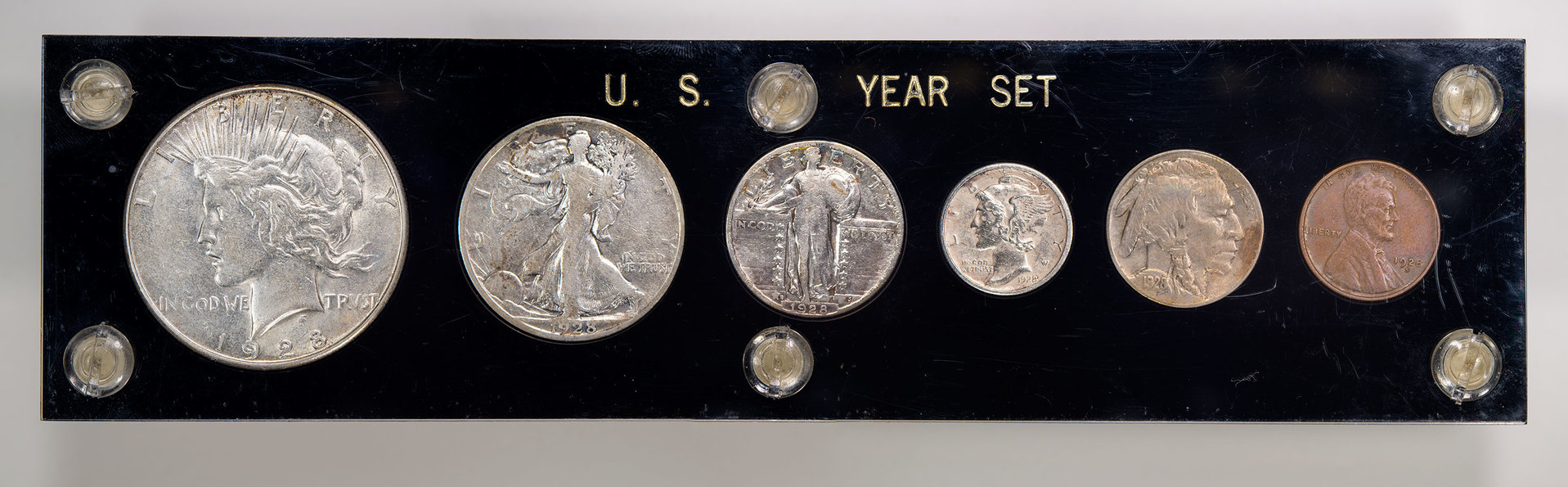 1928-Set-Holder-Front.jpg