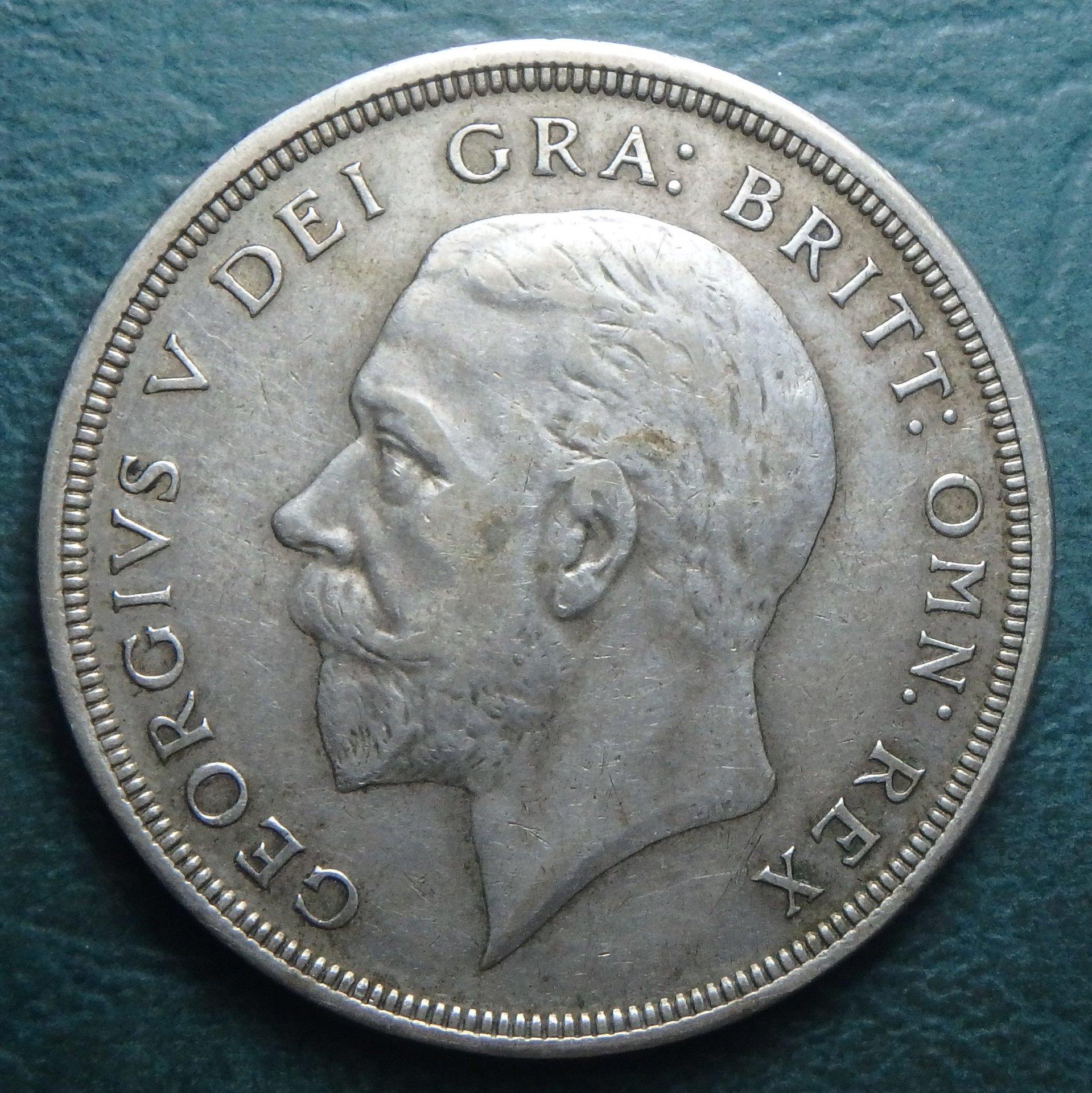 1930 GB crown obv.JPG