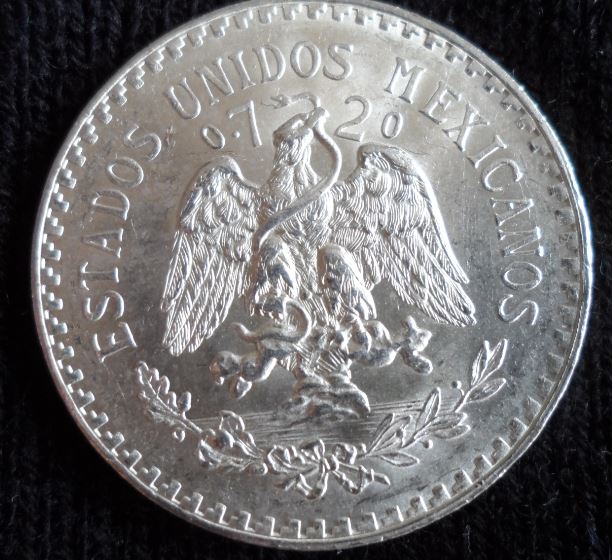 1932 Mexico Un Peso Silver ObverseSM.JPG
