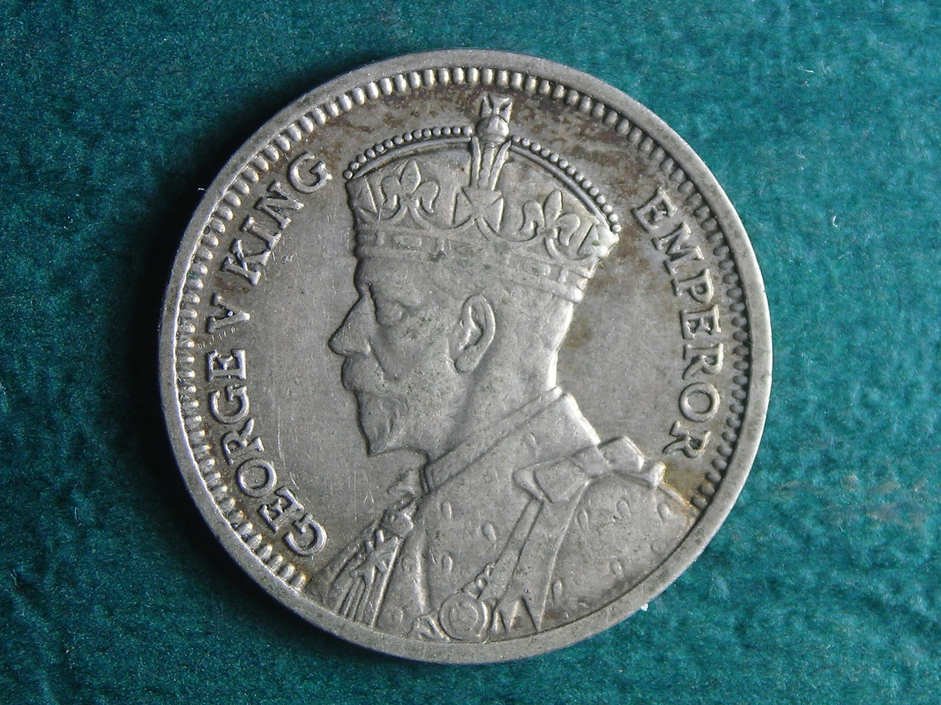 1933 NZ 3 p obv.JPG