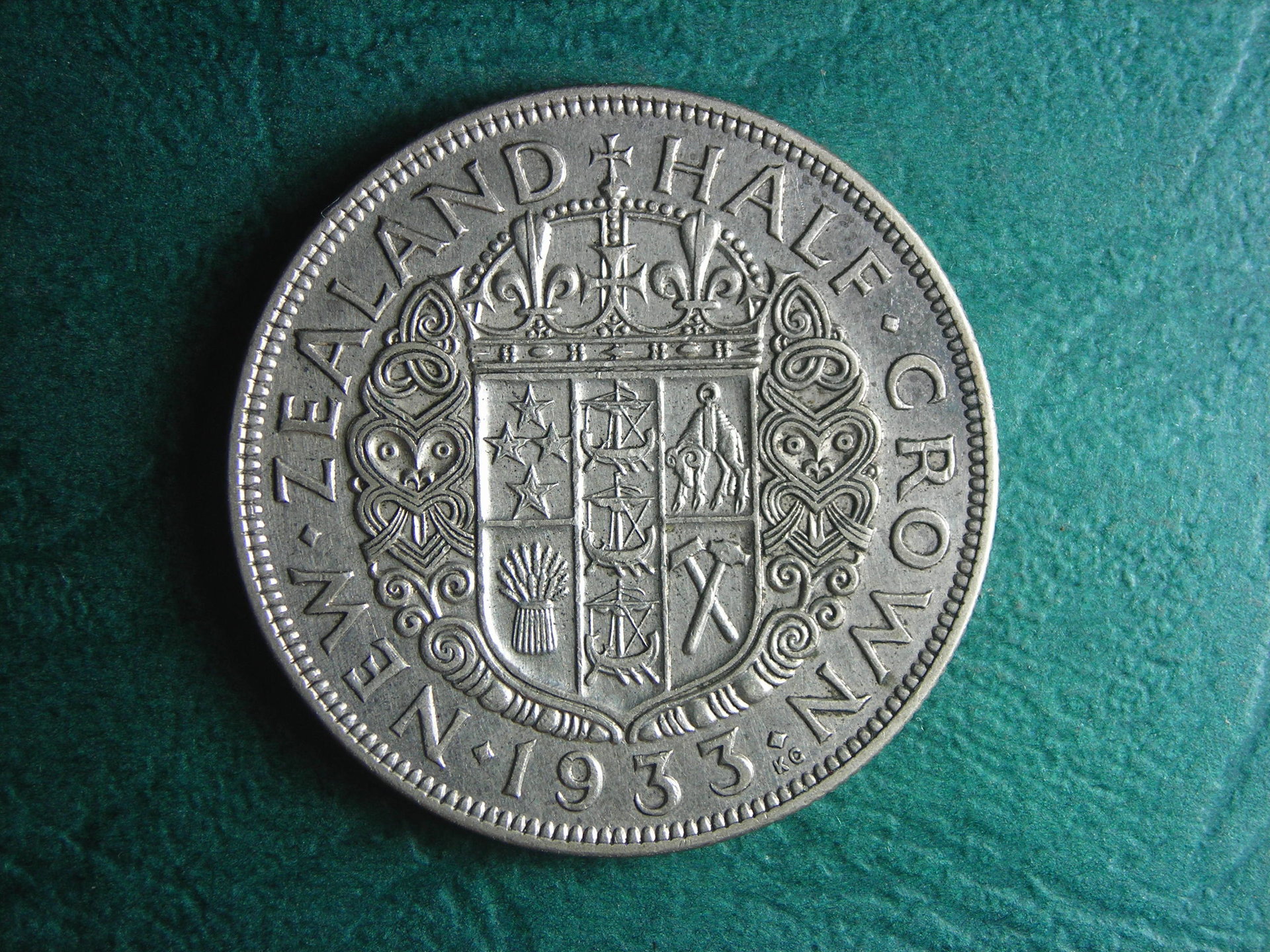 1933 NZ half cr rev.JPG