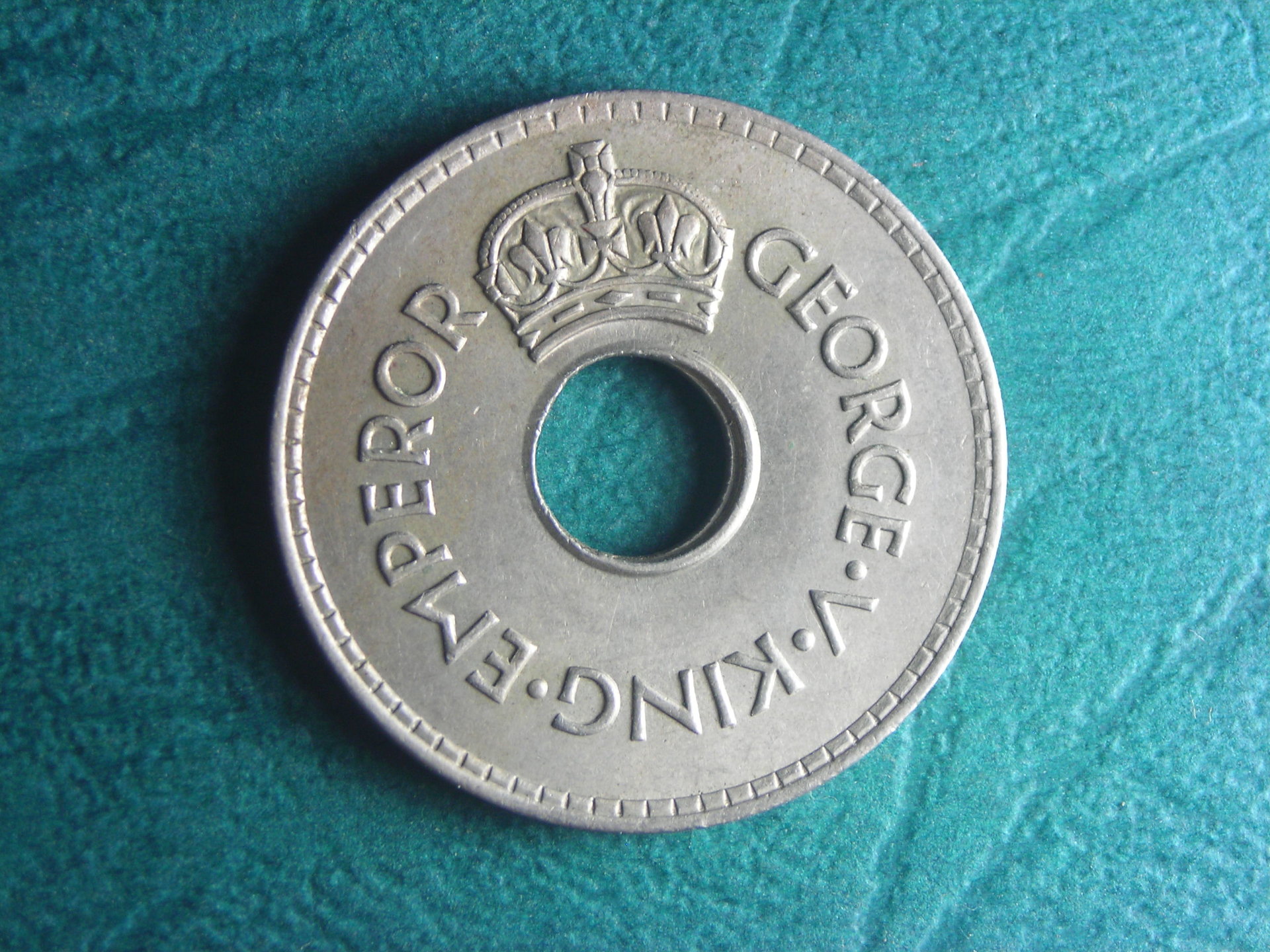 1934 Fiji 1 p obv.JPG